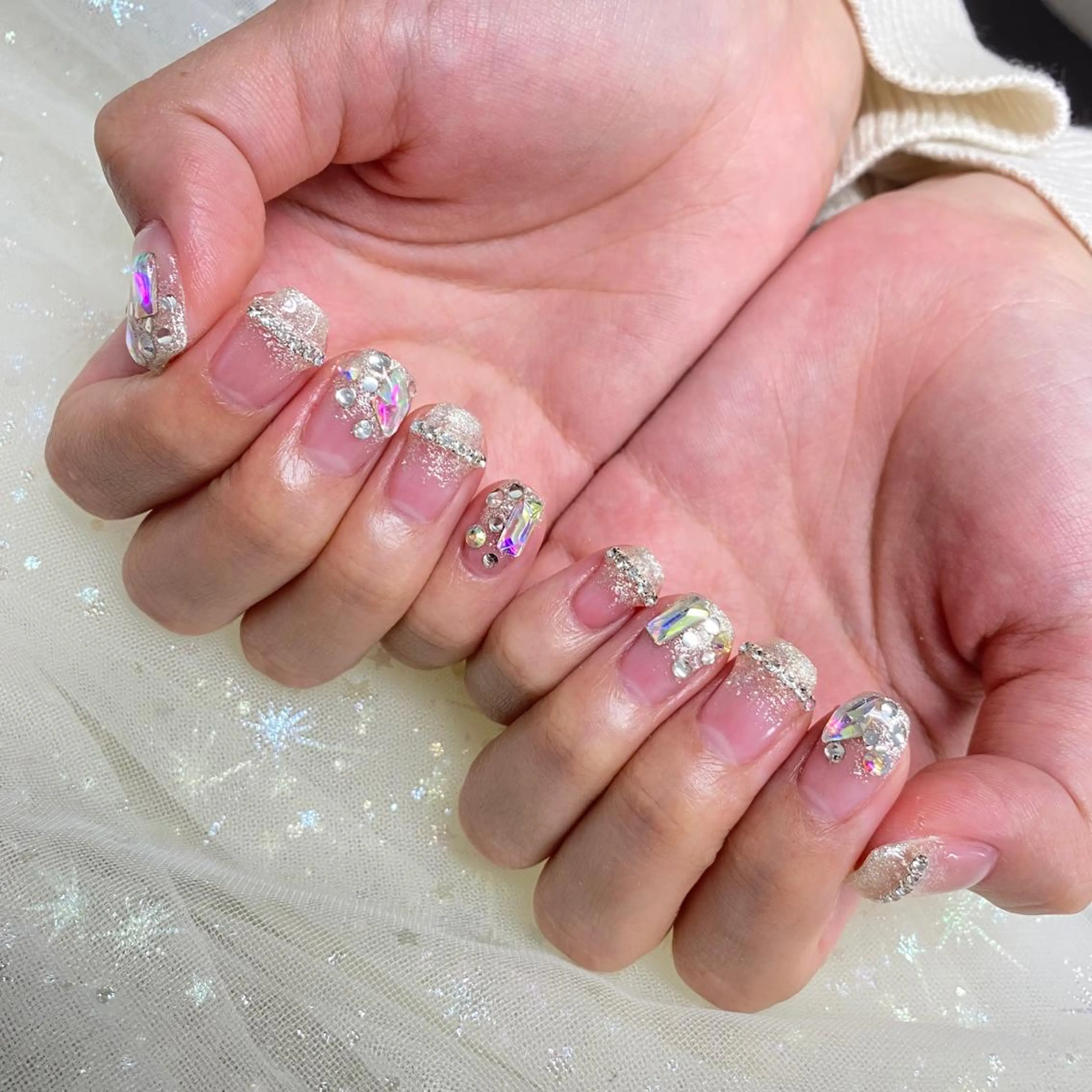 ネイル ハンドネイル Queens ciciのネイルデザイン