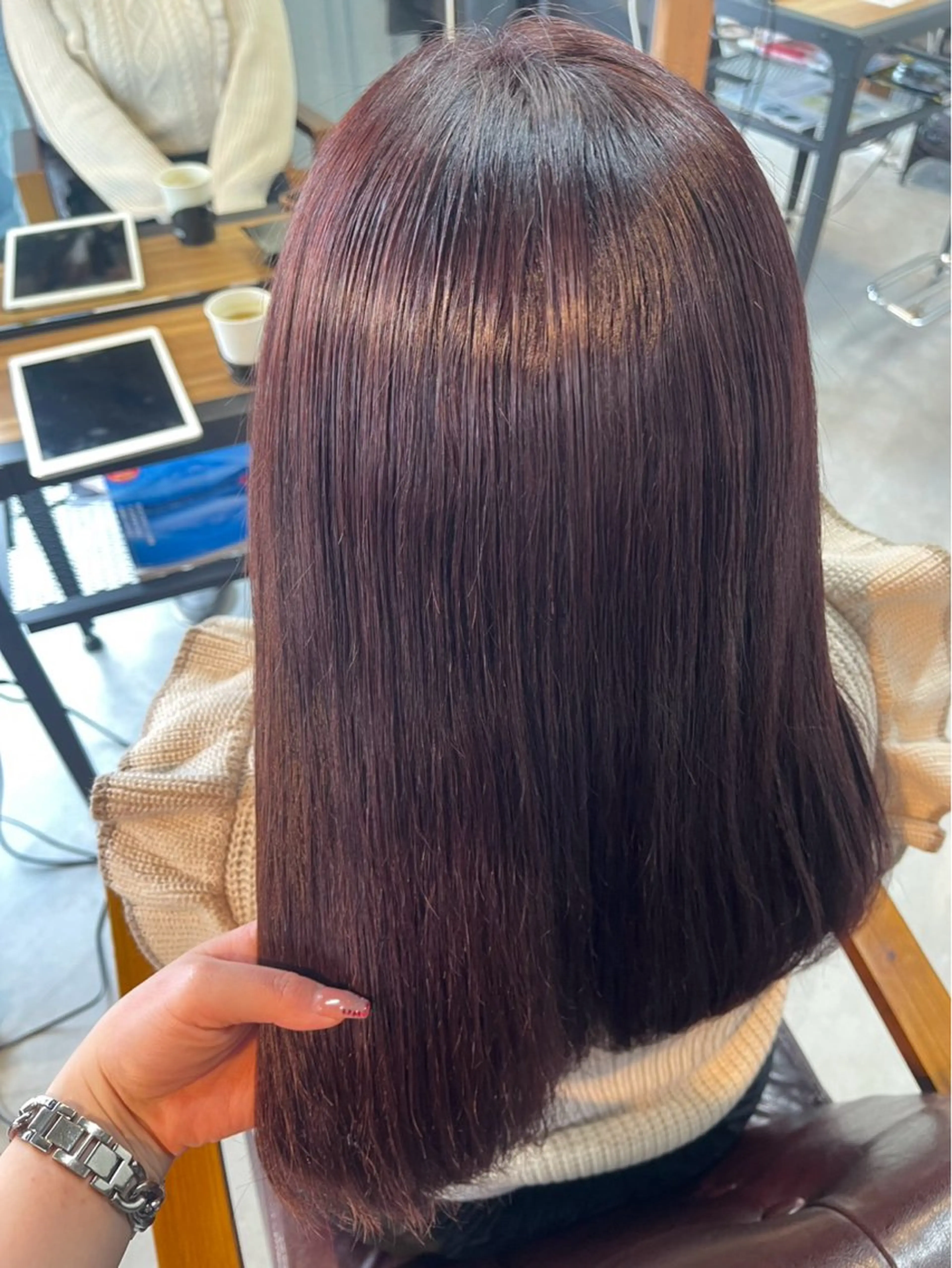 ロング カラー ｼﾉｻﾞｷ ｷﾅのヘアスタイル
