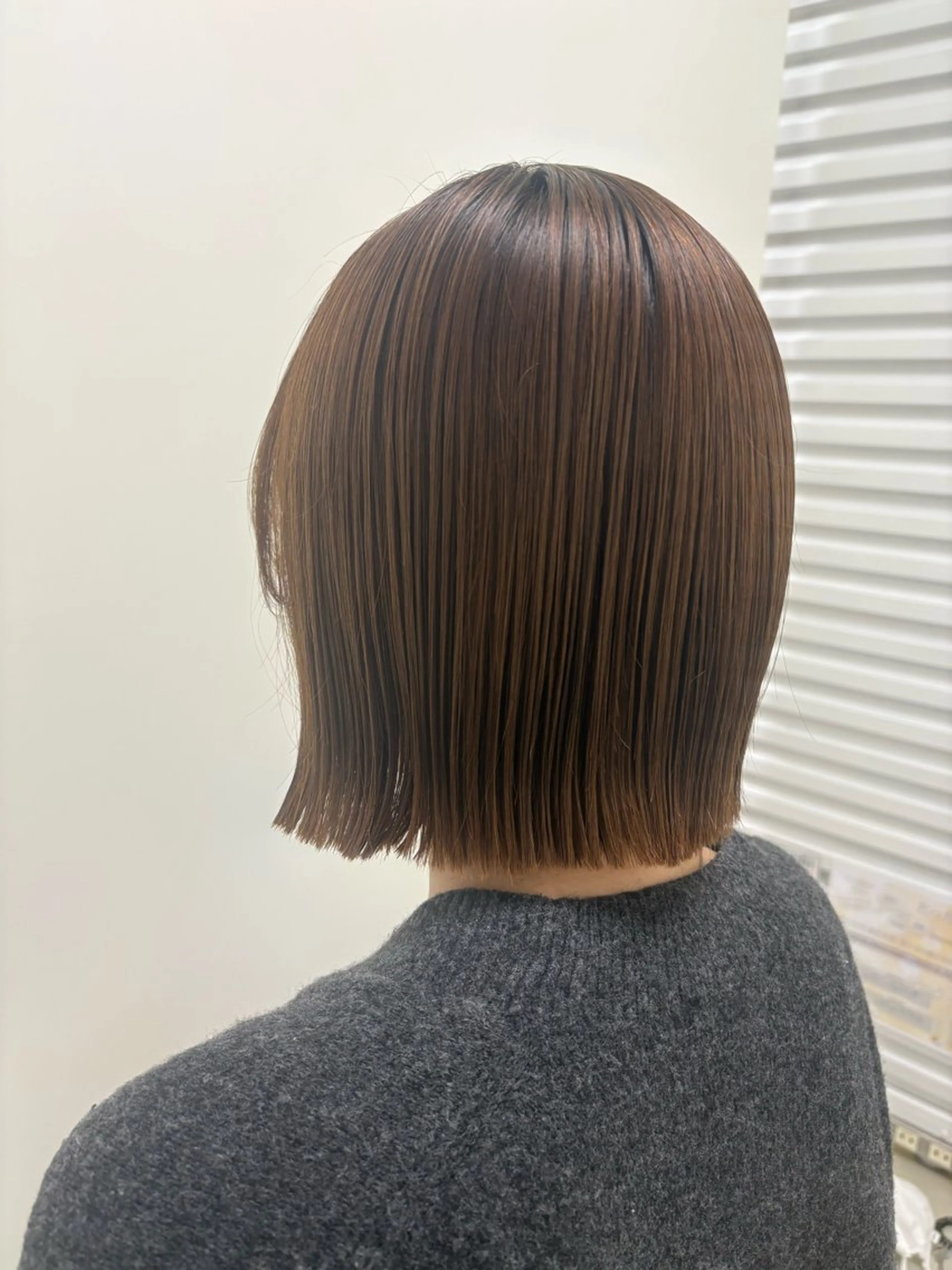 ショート 切りっぱなしボブ ボブ カット 韓国風骨格カット 艶カラー🩶髙林夏美のヘアスタイル