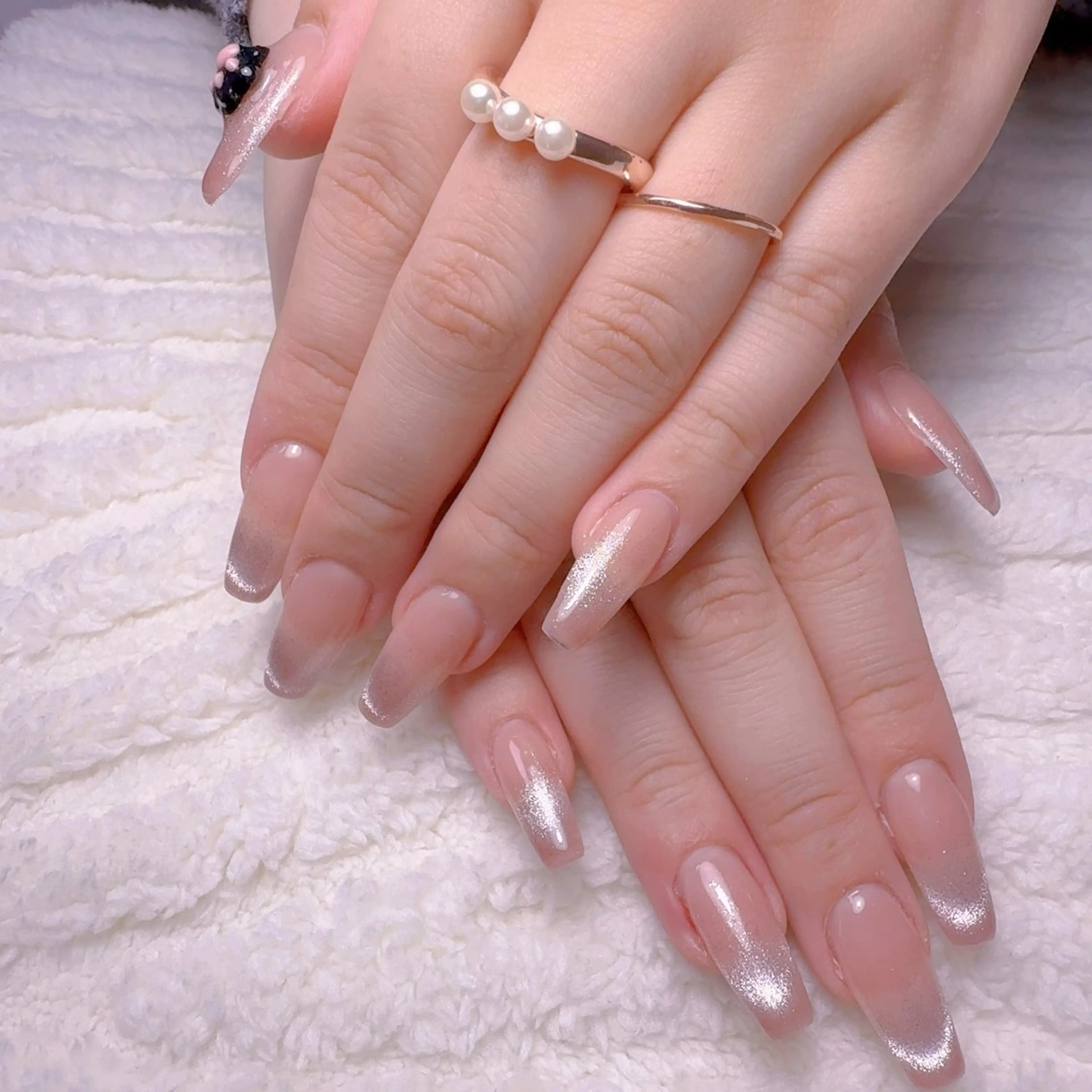 ネイル キラキラネイル 韓国ネイル オフィスネイル ハンドネイル cat‘s nail🐈‍⬛のネイルデザイン