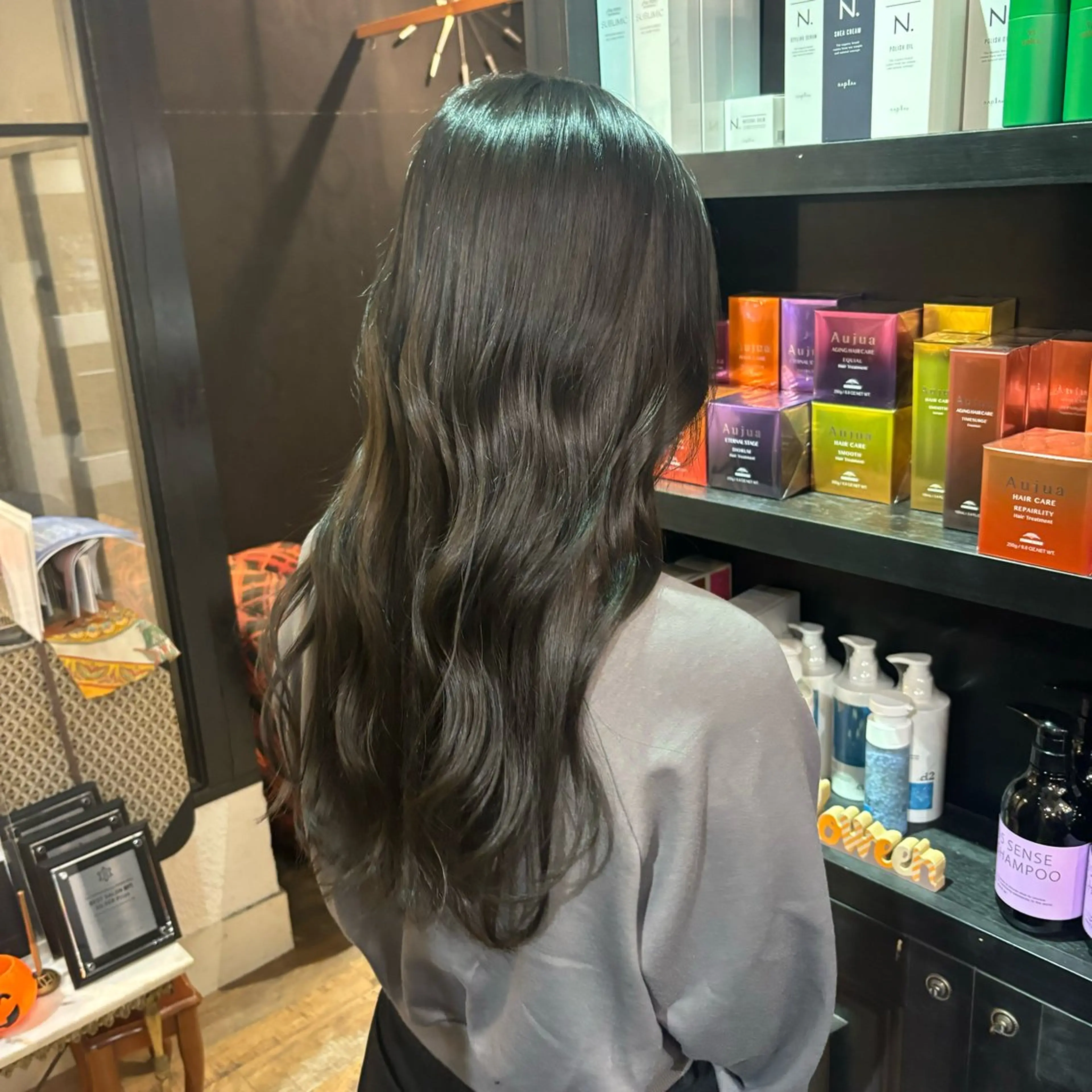 カラー 明賀　瞳 /みょうが　ひとみのヘアスタイル