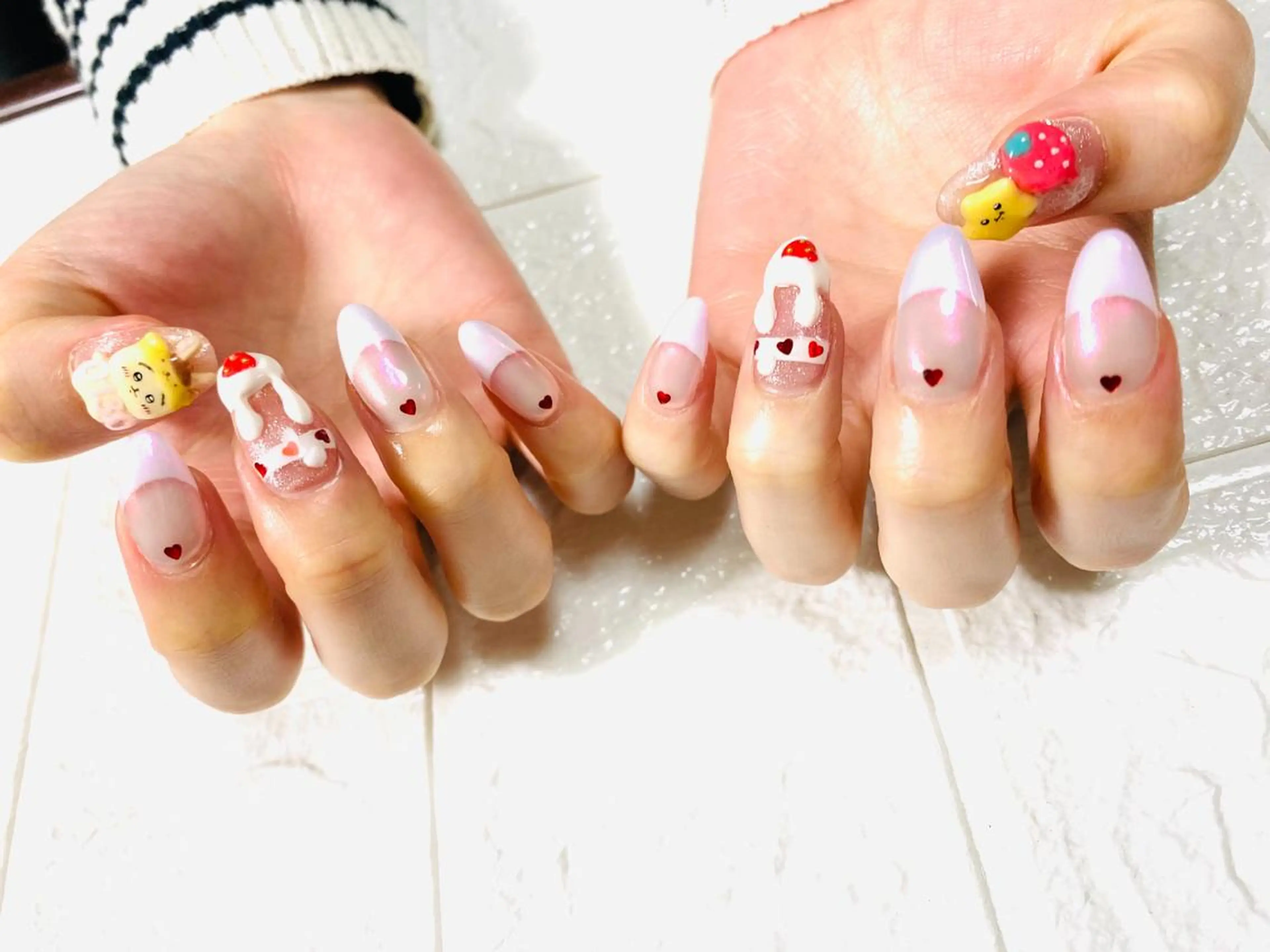 ネイル ハンドネイル ハンドケア 安藤 Charlotteのネイルデザイン