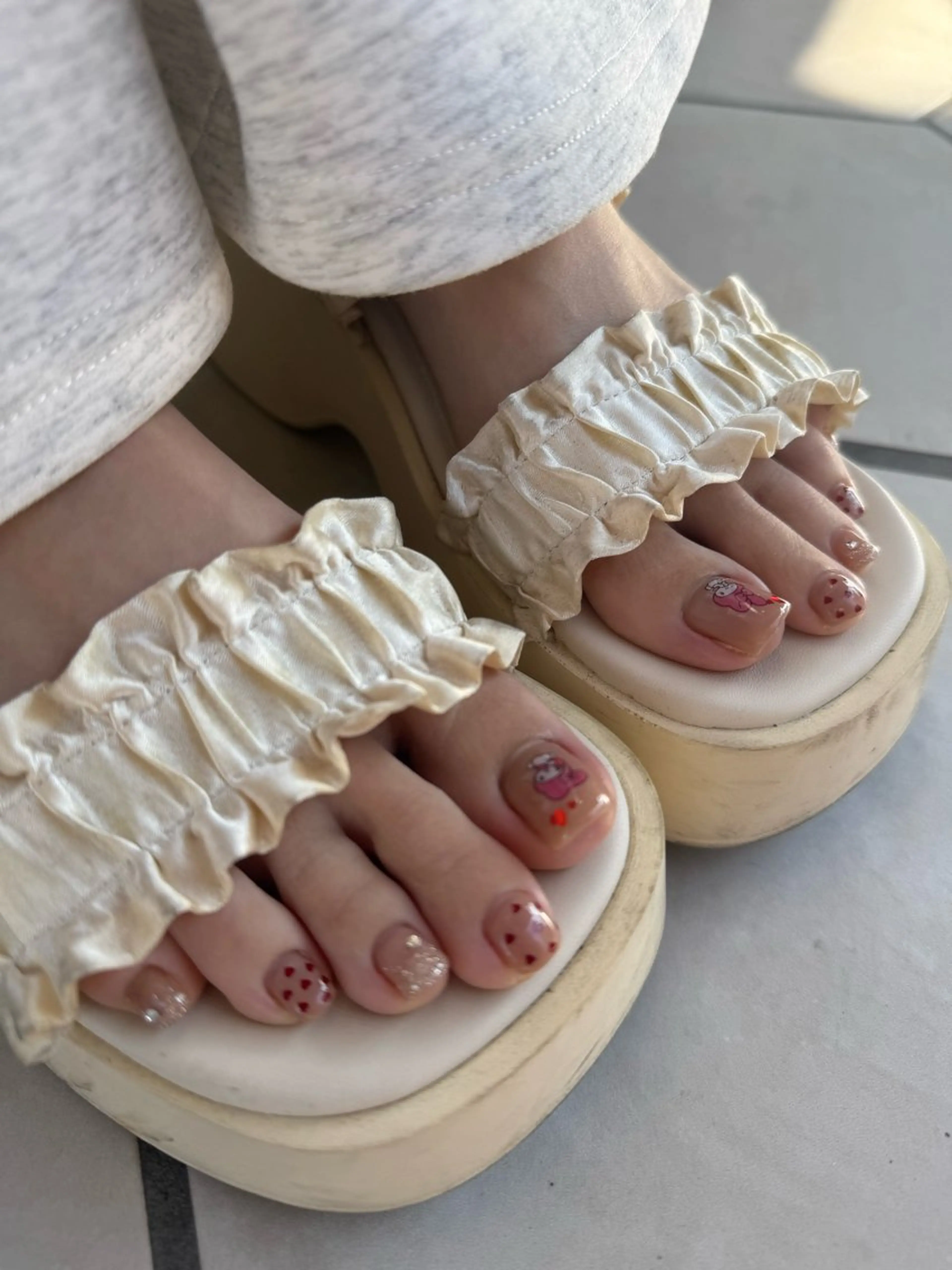 ネイル フットネイル Rommy Arisaのネイルデザイン