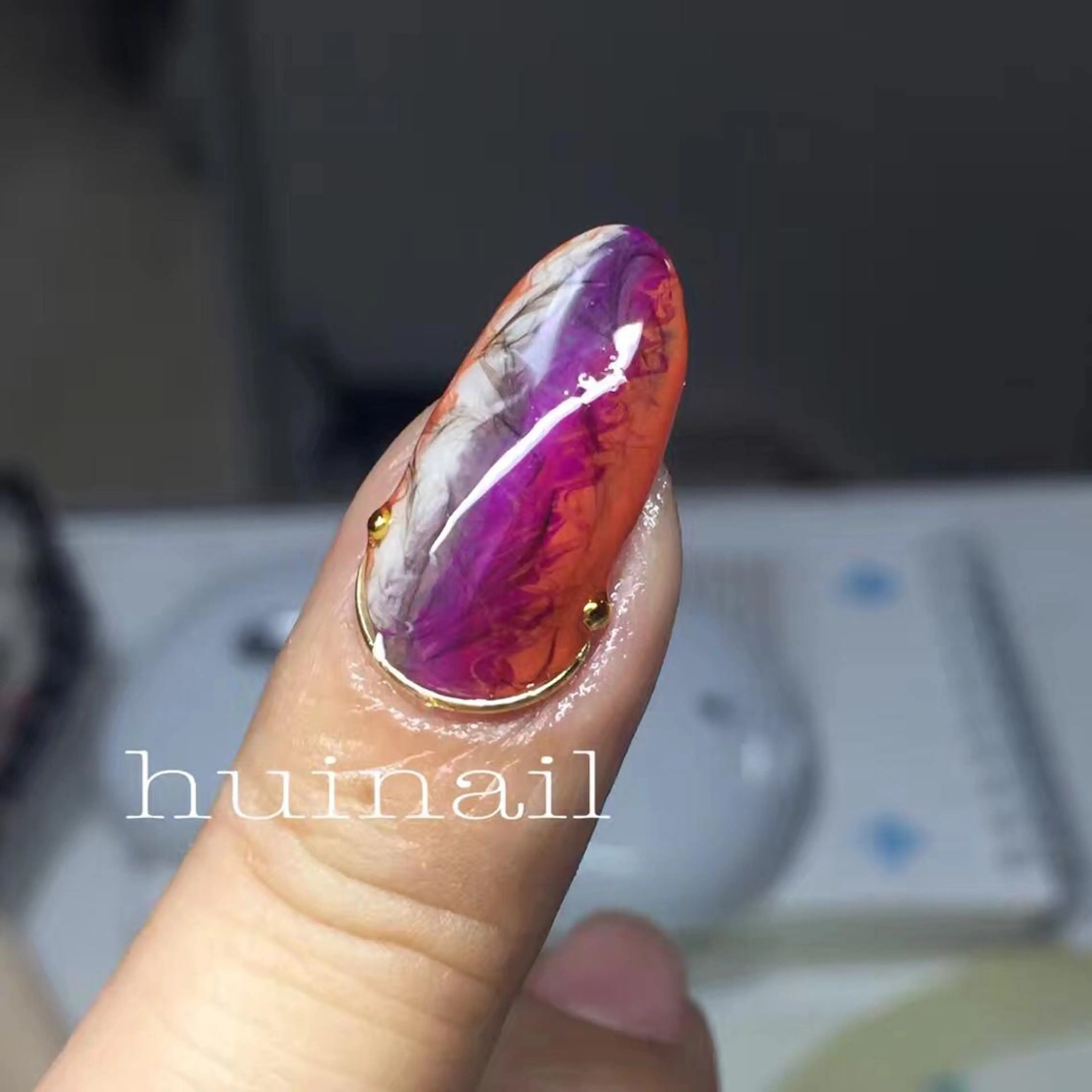 ミディアム めぐみのネイルサロン スタッフ練習のネイルデザイン