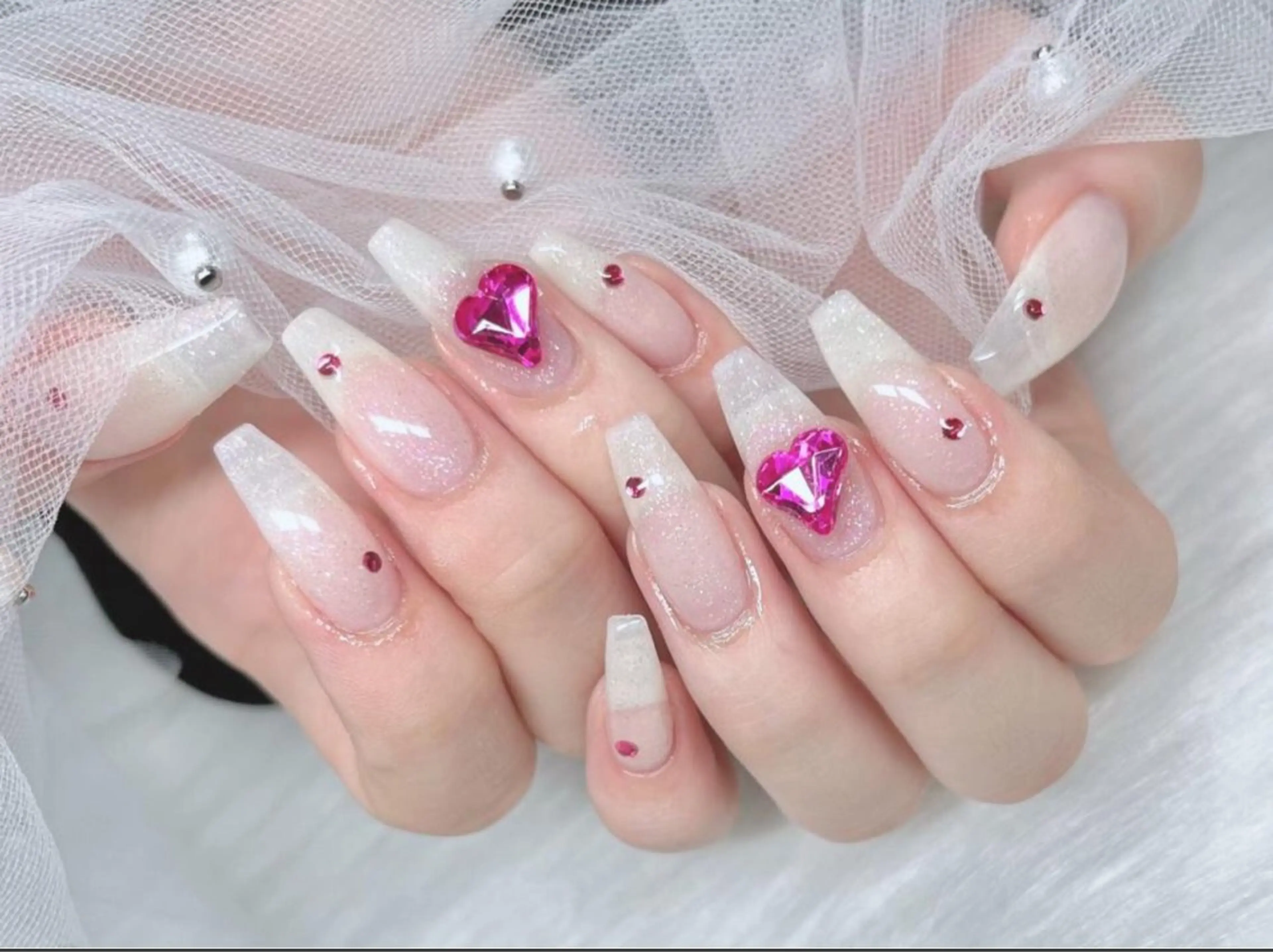 ネイル ETERNA Nail 銀座店【パラジェル/フィルイン/チップ長さだし/マグネット/ニュアンス】所属・ア カリのネイルデザイン