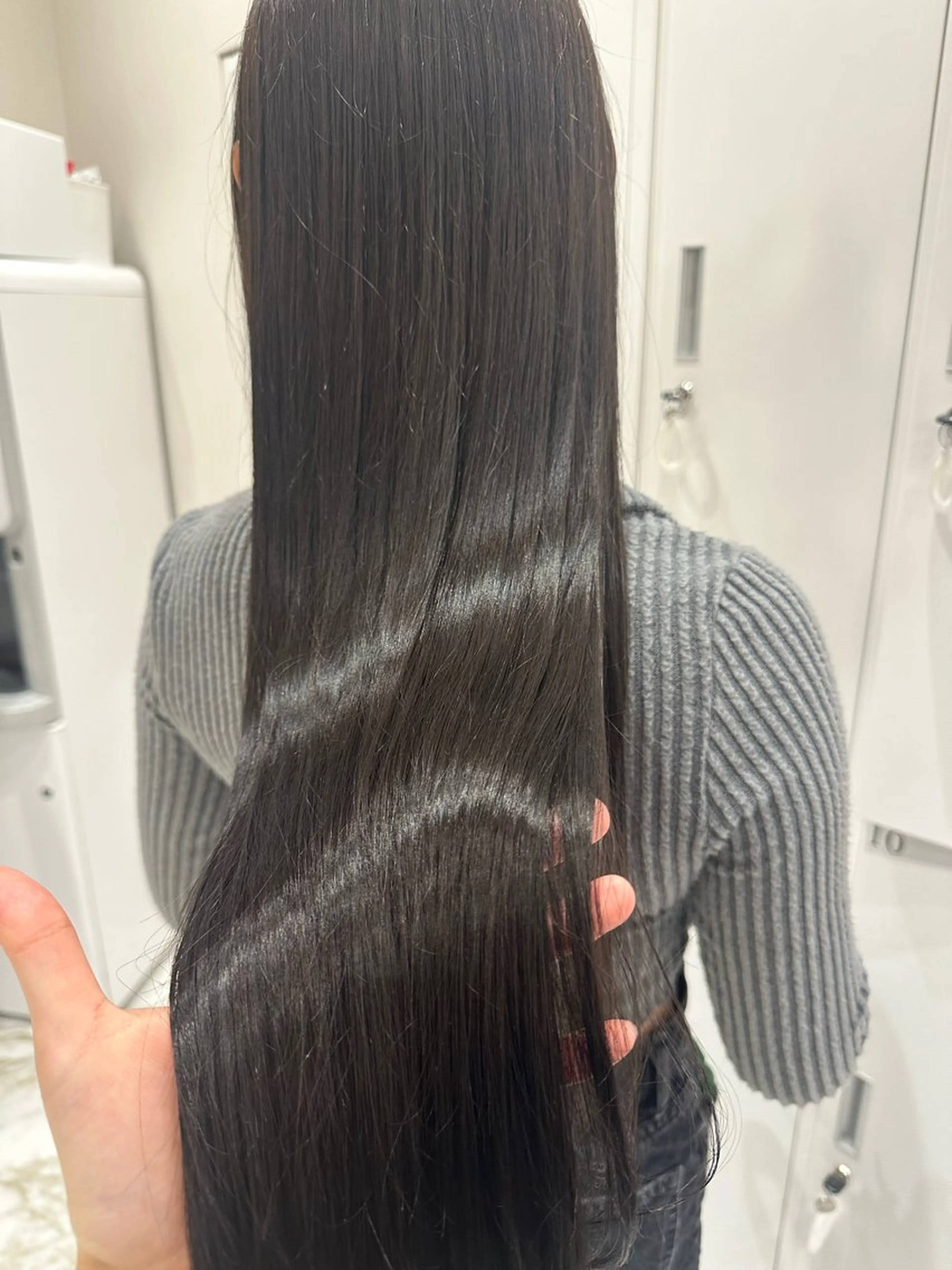 ロング パーマ カット ヘアカラー 縮毛矯正 トリートメント 韓国レイヤー✨ yasuko銀座のヘアスタイル