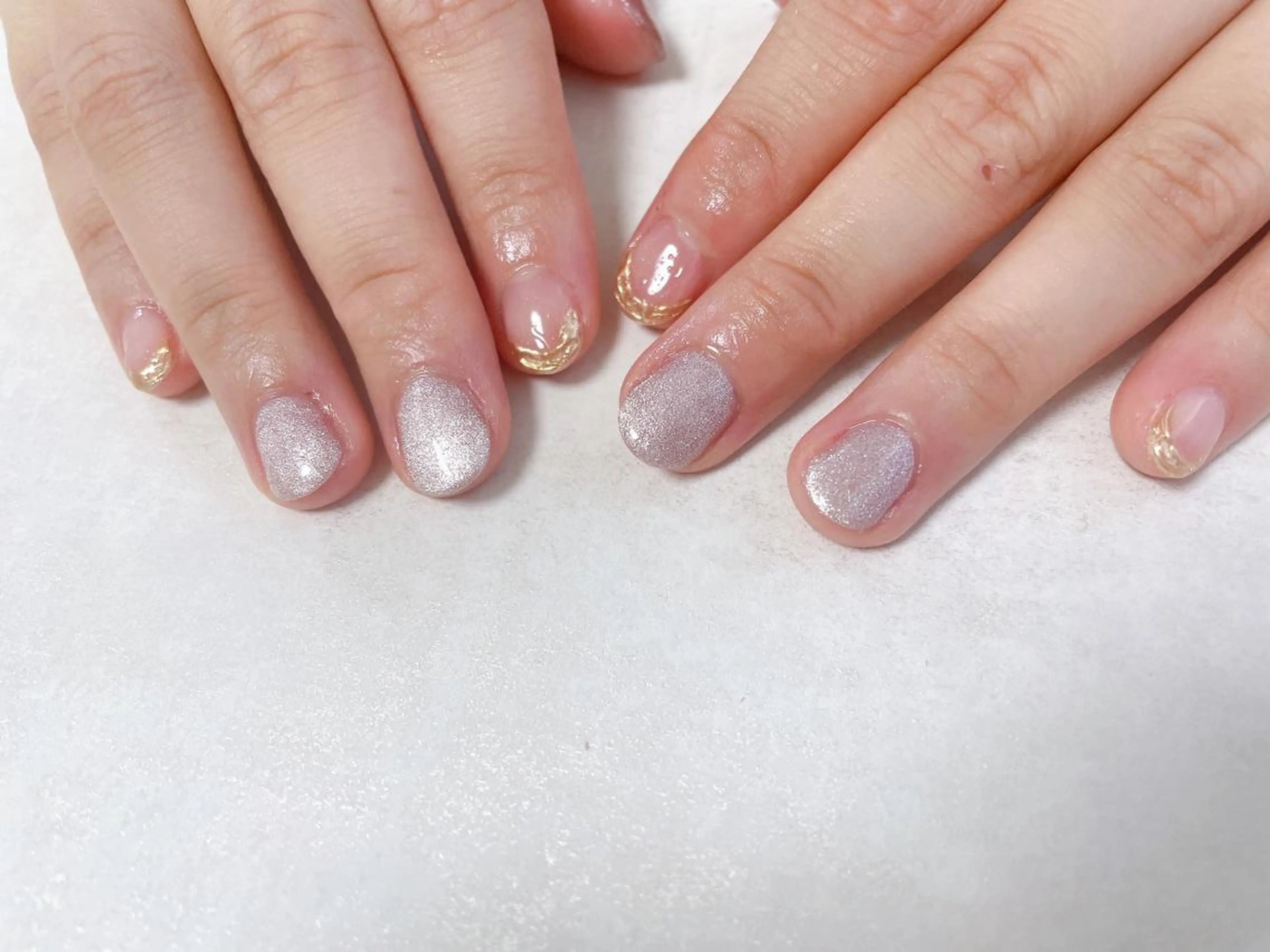 ネイル オーロラネイル フラワーネイル フットネイル フレンチネイル ジェルネイル mogunail &blowのネイルデザイン