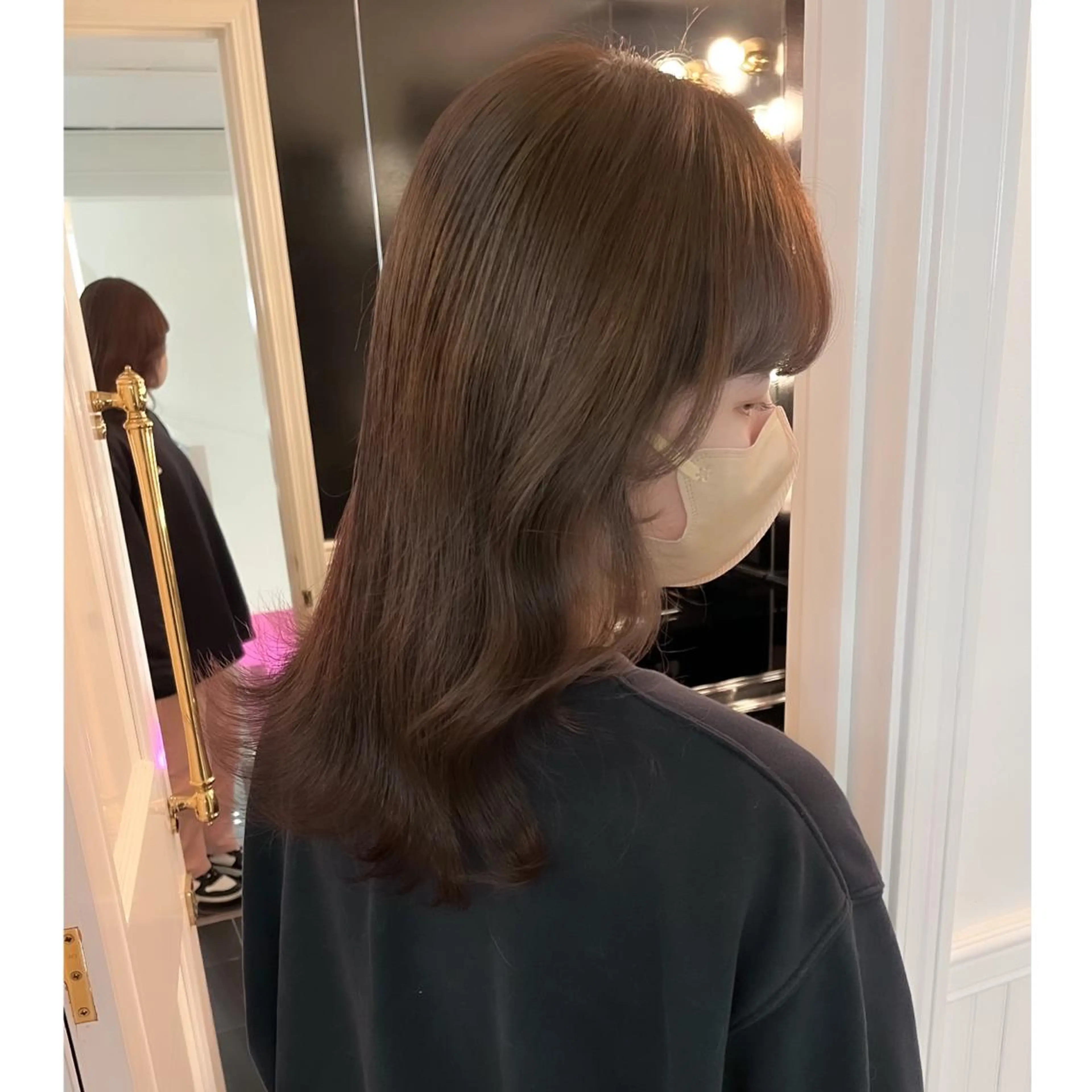 セミロング カラー ブリーチ LOTTA CUCCI所属・miyu /トレンド カラー×艶髪のヘアスタイル