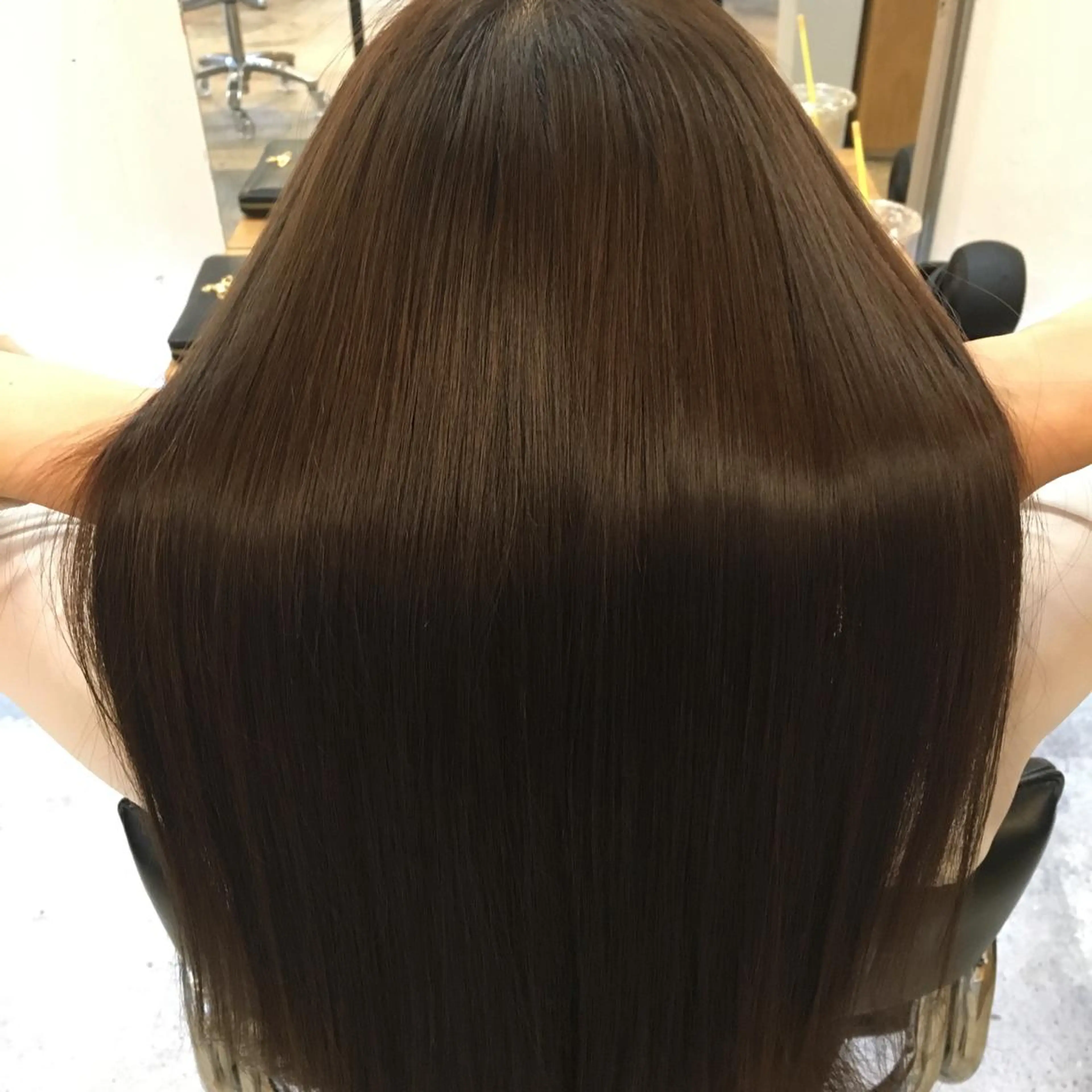 セミロング カラー メンズ眉毛ITSUK Iメンズ専門　新宿の眉毛・アイブロウイメージ