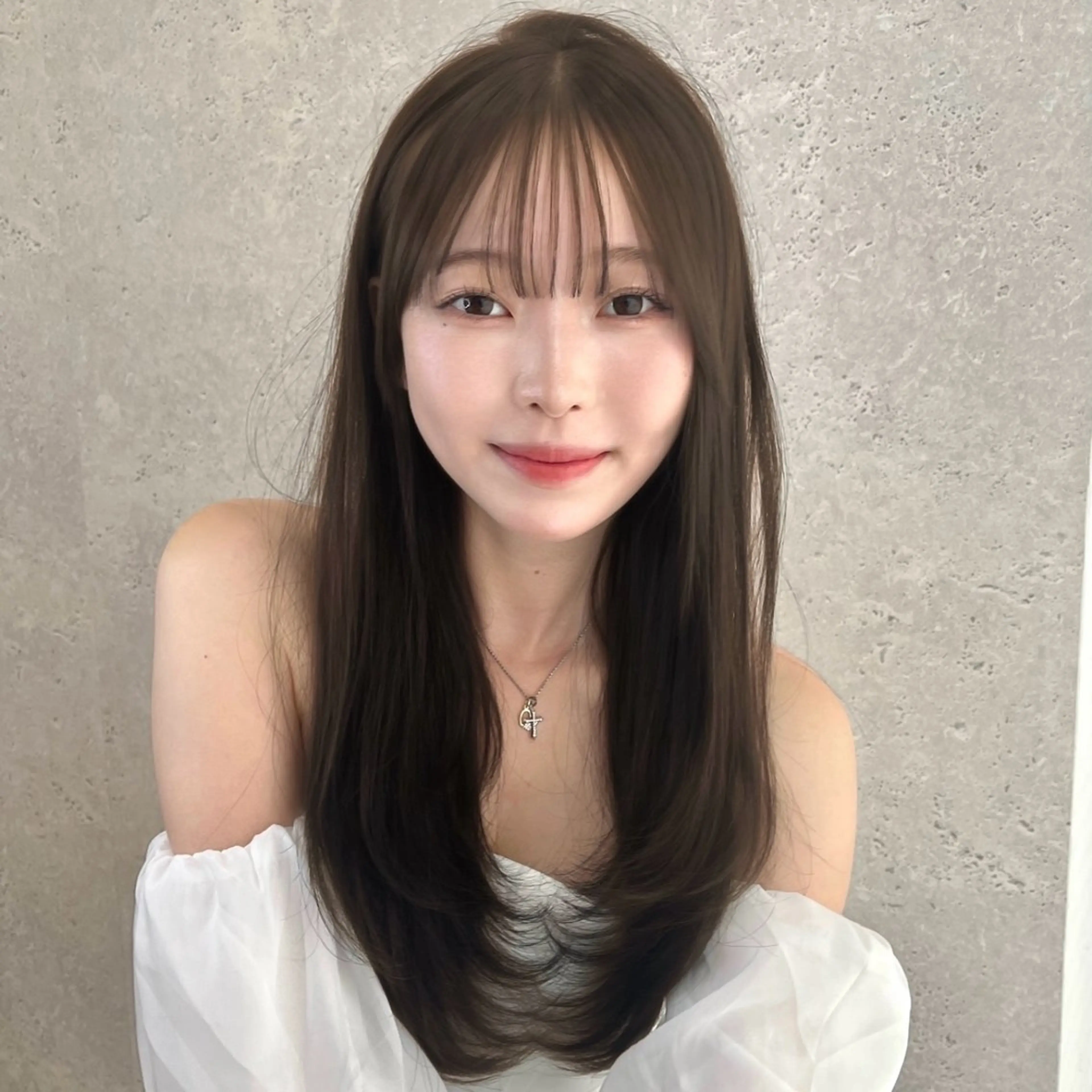 期間限定価格🤎大人かわいいを叶える🤎【柔らかい韓国風カット＋さら艶を叶える縮毛矯正】の写真