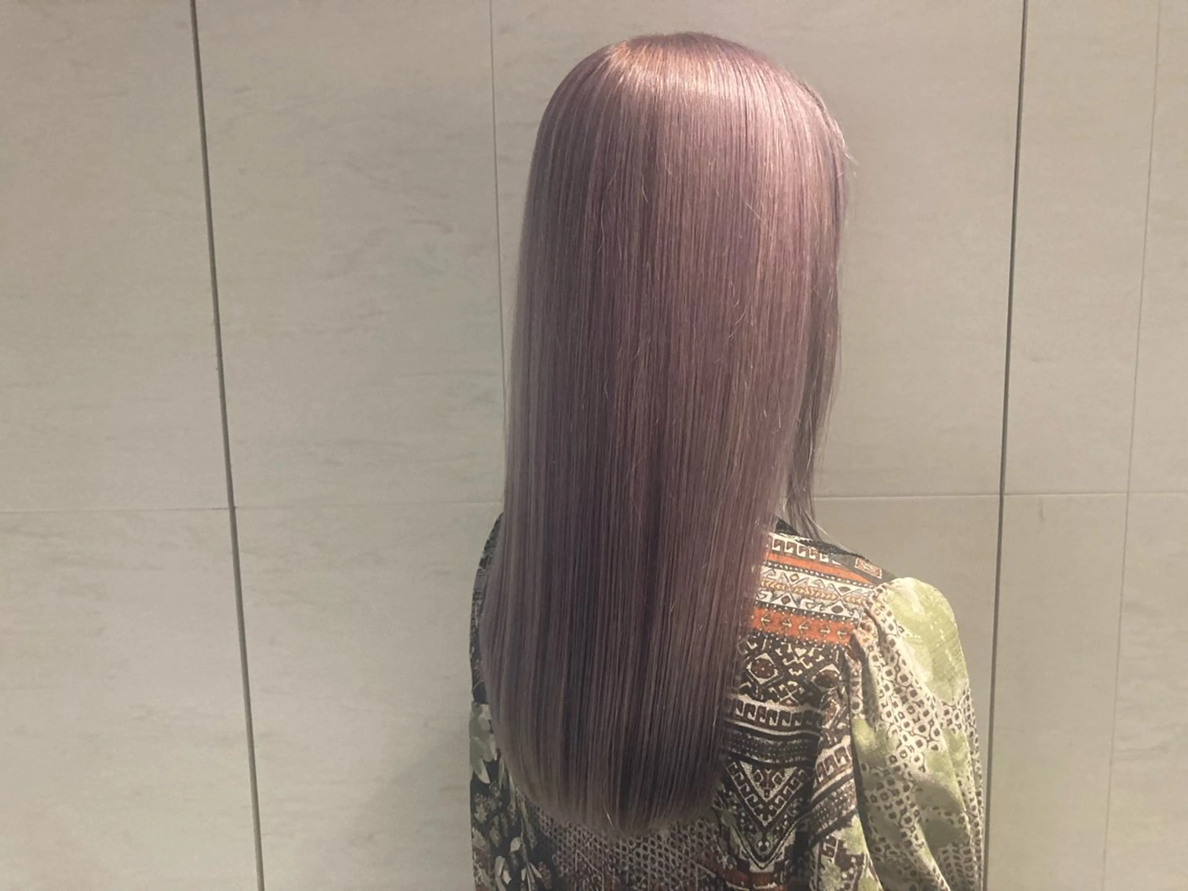 セミロング カラー ピンクカラー 🌈ウルトワ水素 髪質改善naru🌈のヘアスタイル