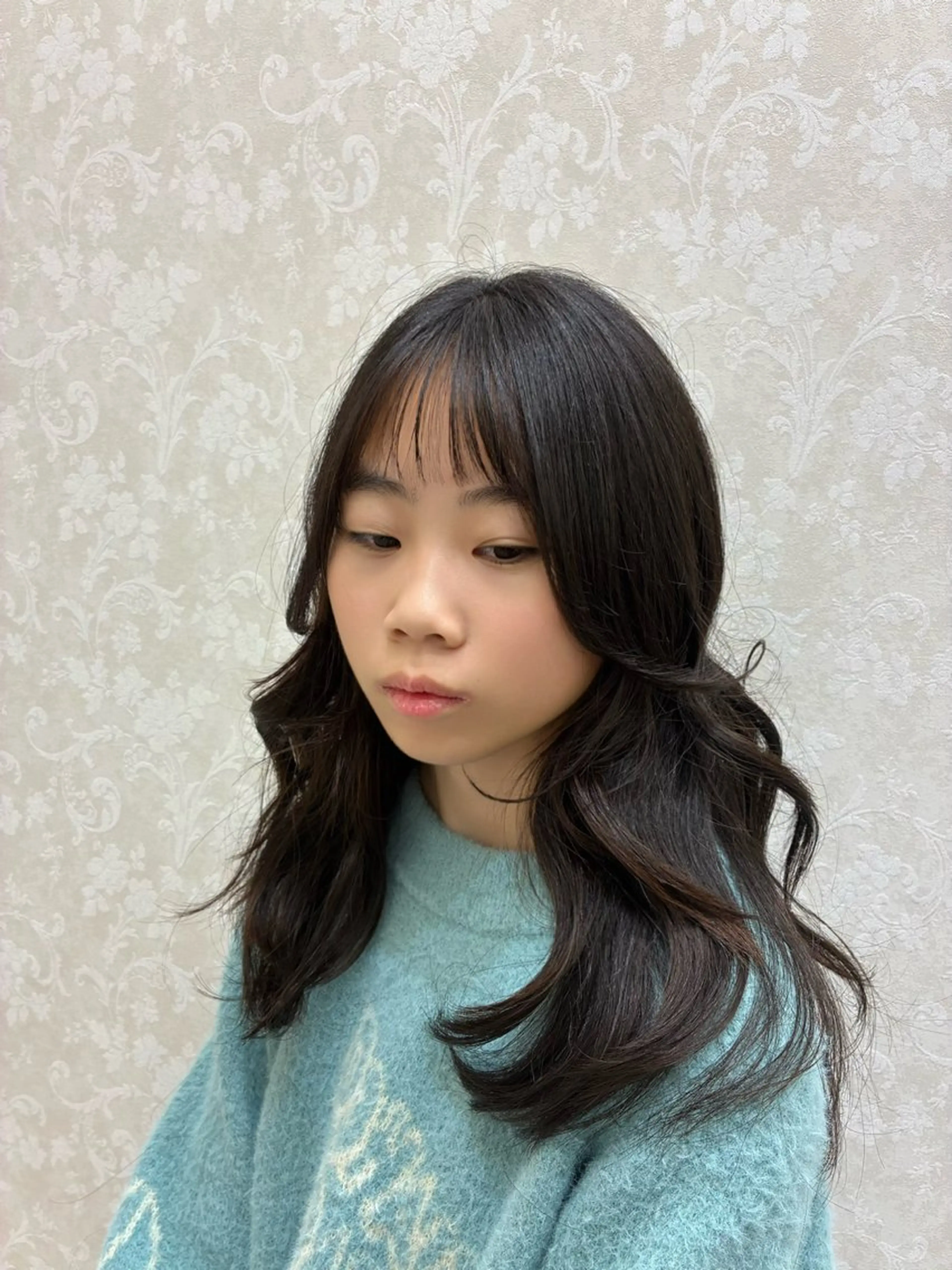 セミロング くびれヘア レイヤーカット FEERIE ✨️岩崎圭祐✨️のヘアスタイル