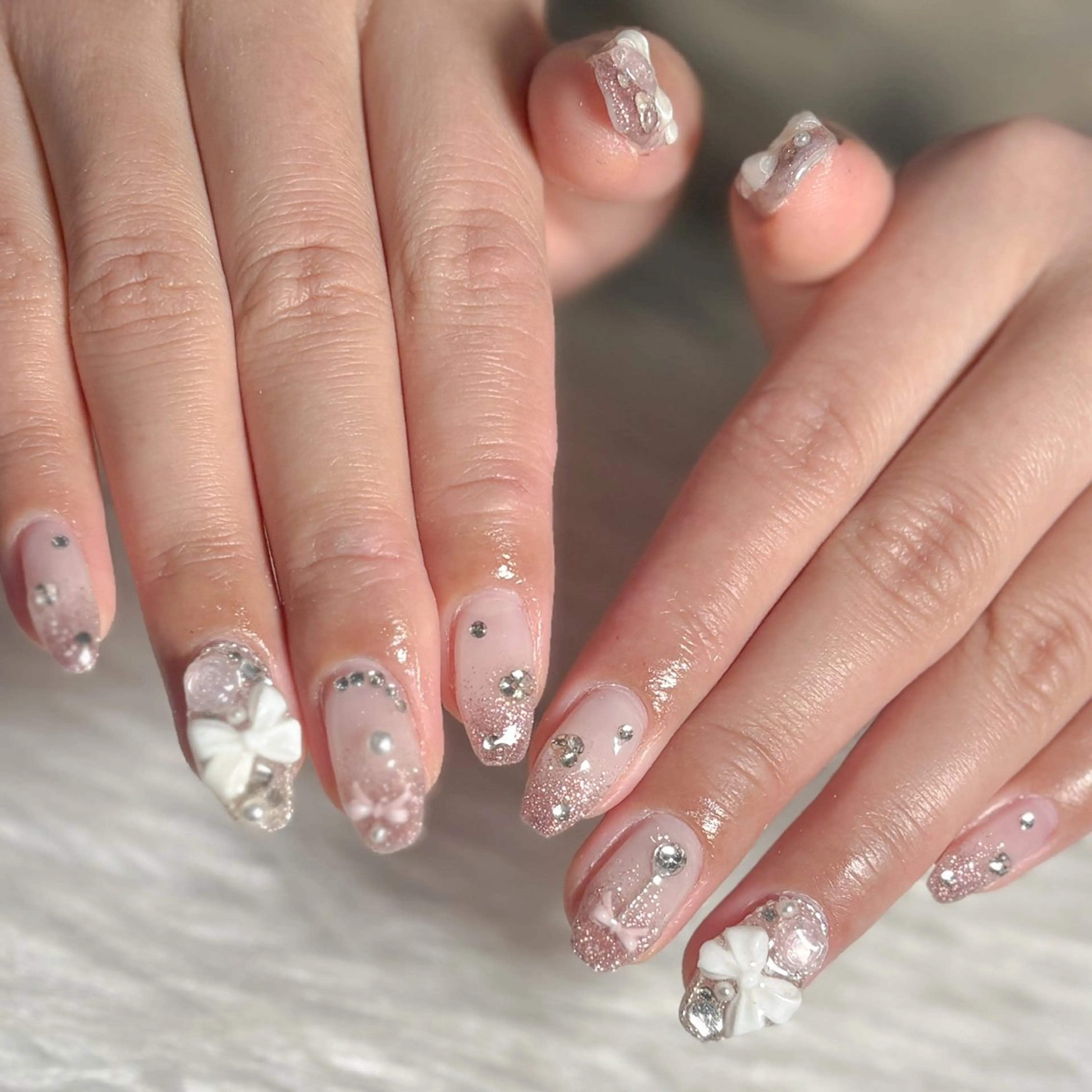 ネイル ハンドネイル LAVISH manaのネイルデザイン