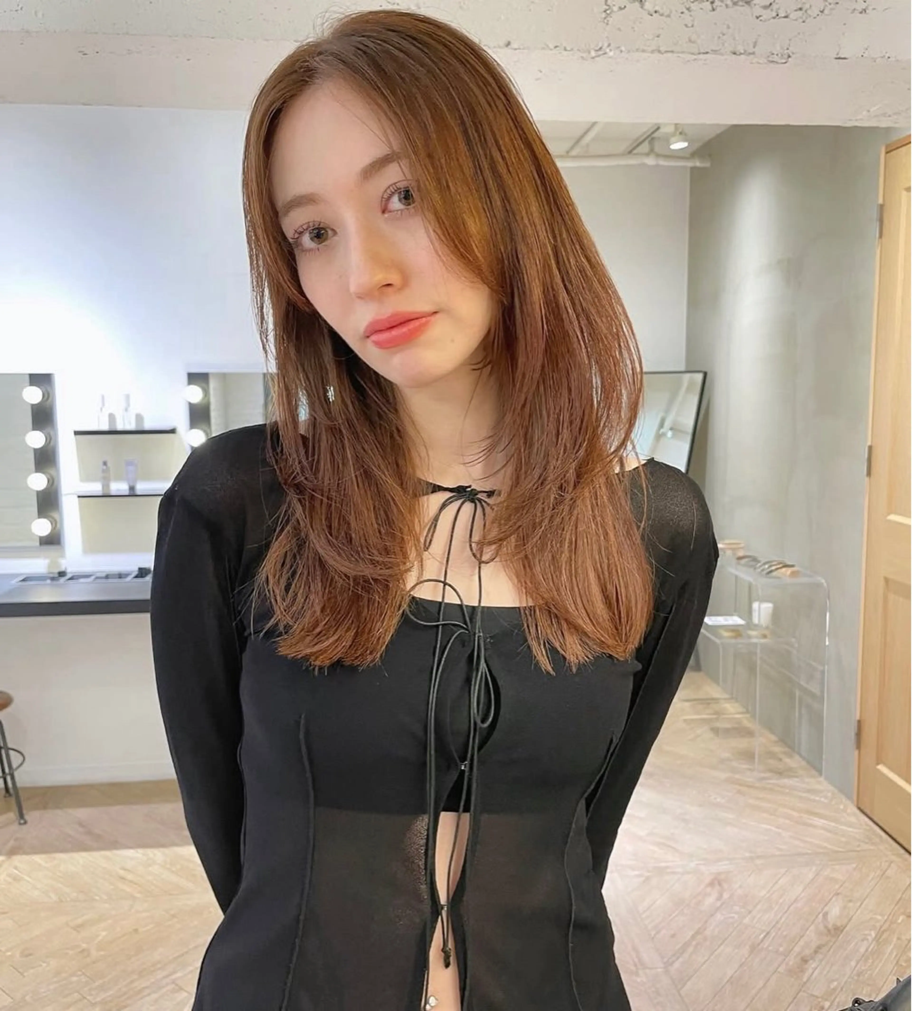 ロング レイヤーカット 高発色ブリーチ/ ハイレイヤー🪽aiのヘアスタイル