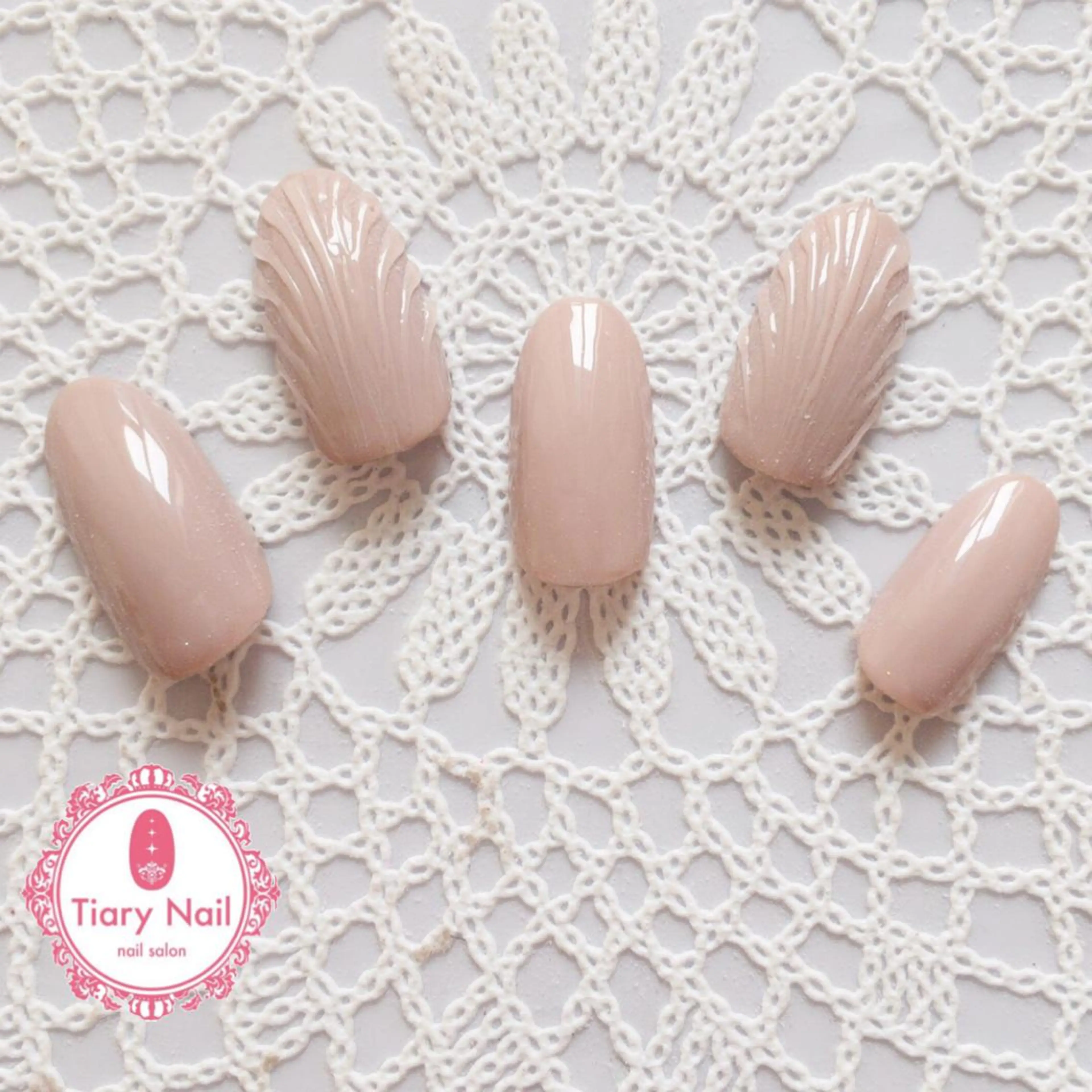 ネイル tiarynail K K🐼のネイルデザイン