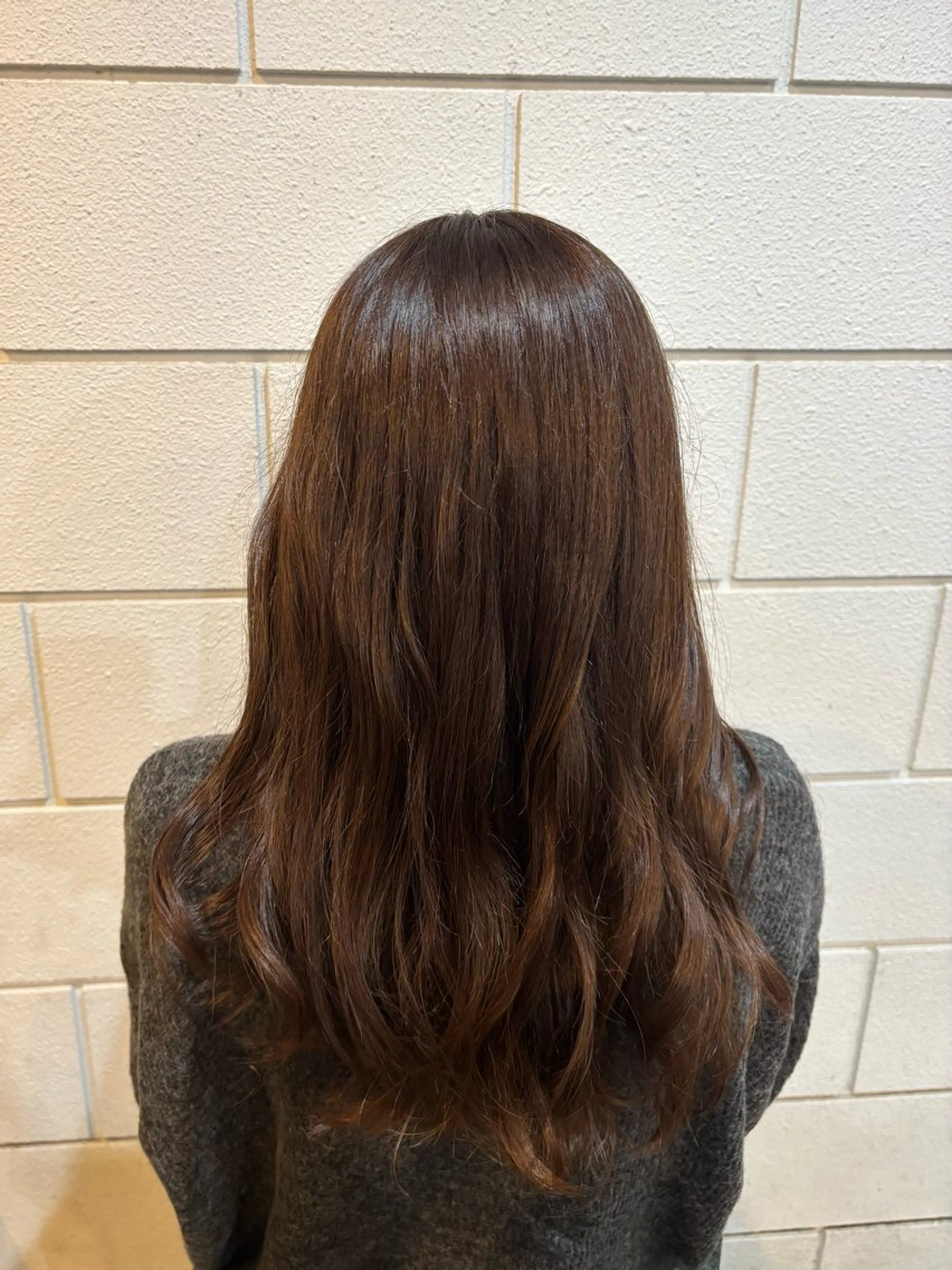 ロング カラー 平野 礼のヘアスタイル