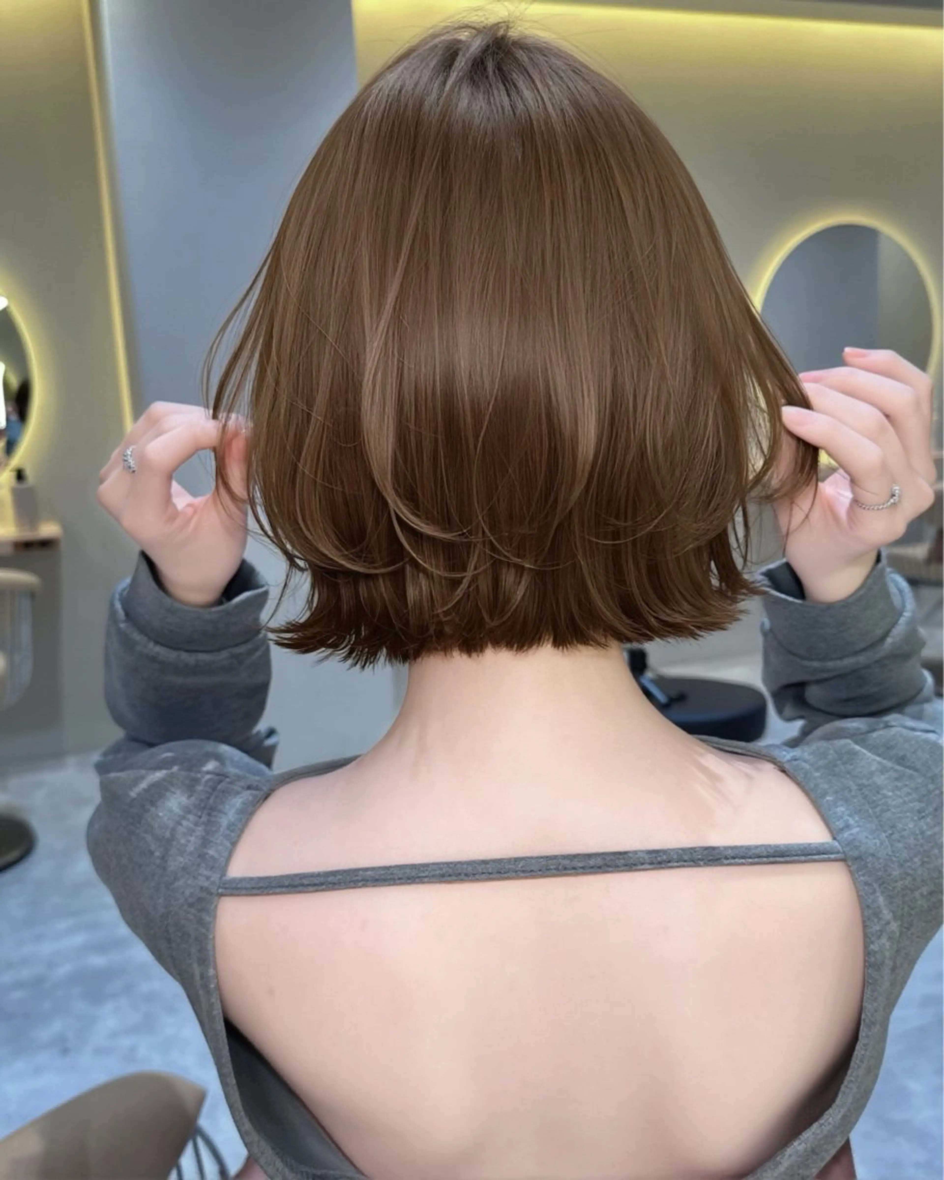ショート カット ヘアカラー トリートメント じょー／ボブ カット/白髪ぼかしのヘアスタイル
