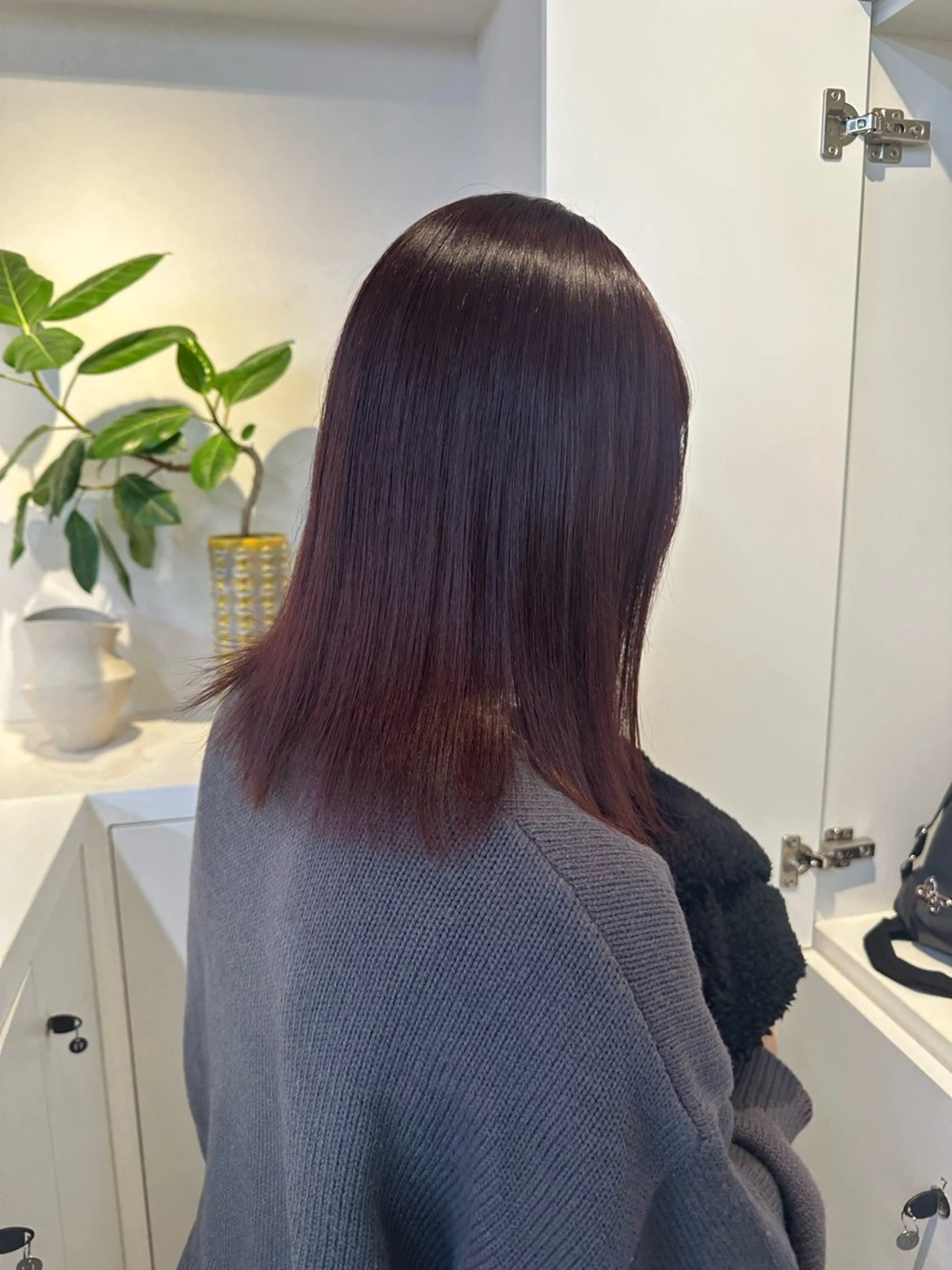 ミディアム カラー ダブルカラー ハイトーンカラー ヘアカラー トリートメント 艶カラー/暖色 /縮毛/メンズヘアのヘアスタイル