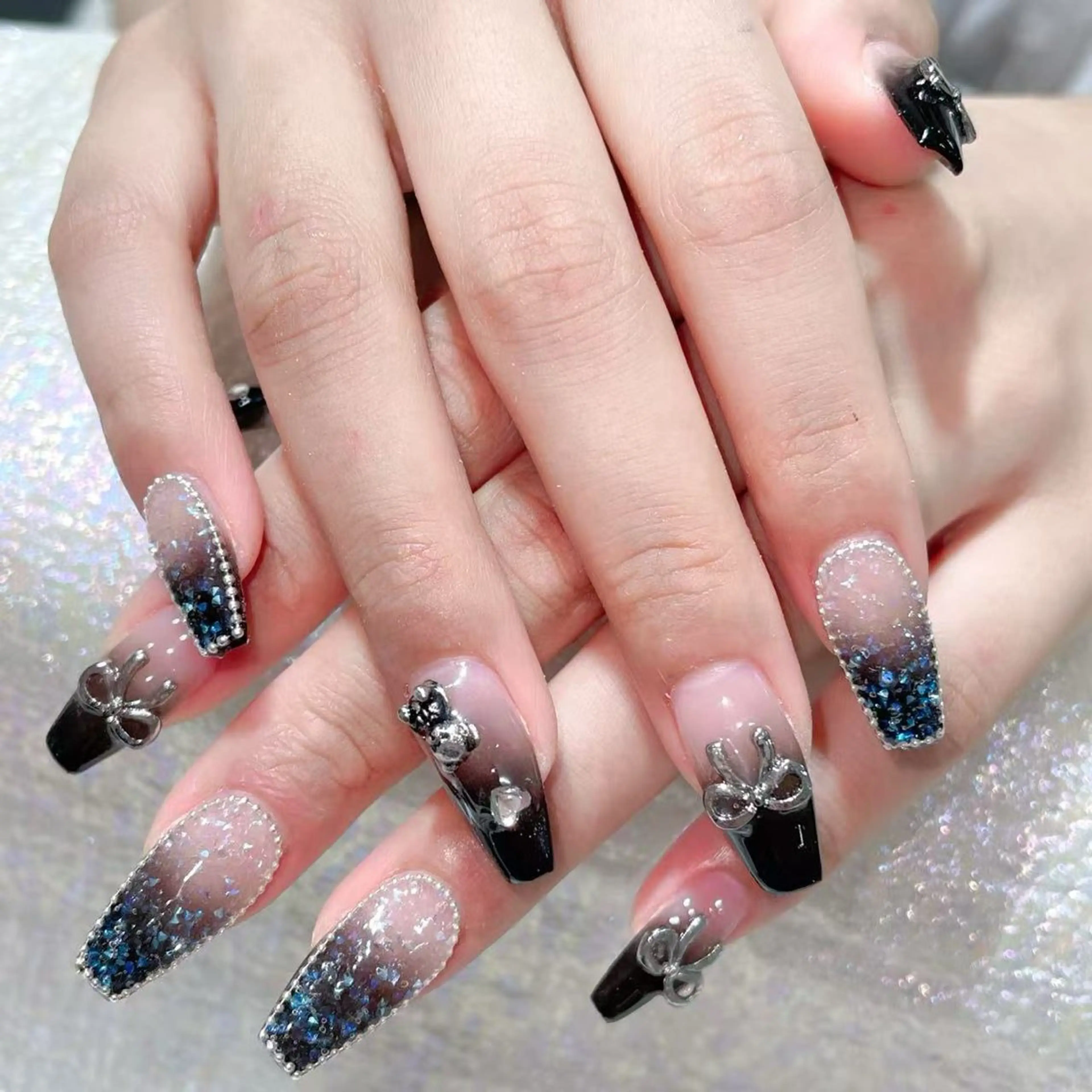 ネイル ハンドネイル Queens マオのネイルデザイン