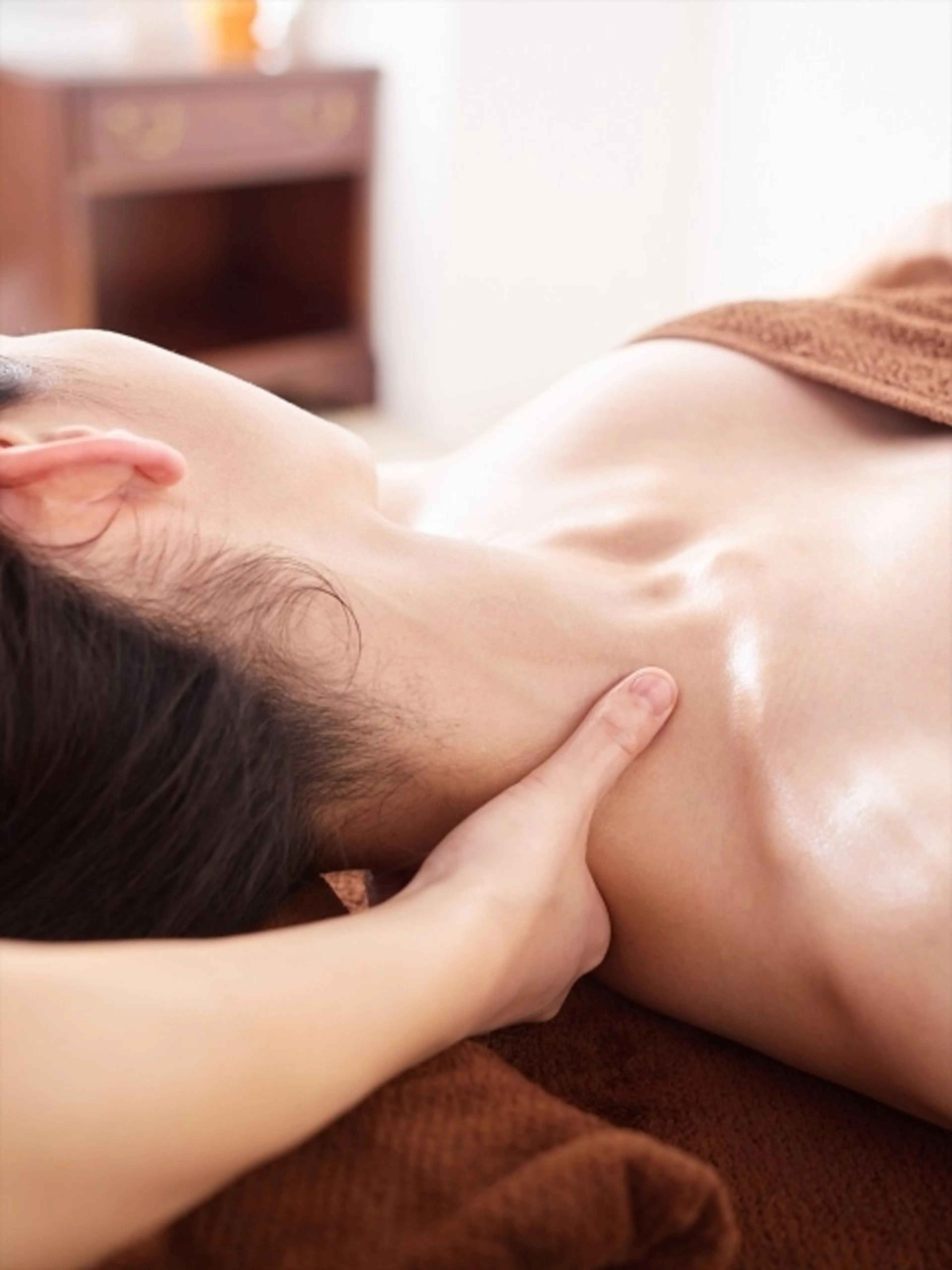 フェイシャルのオプション『リンパケア』の写真