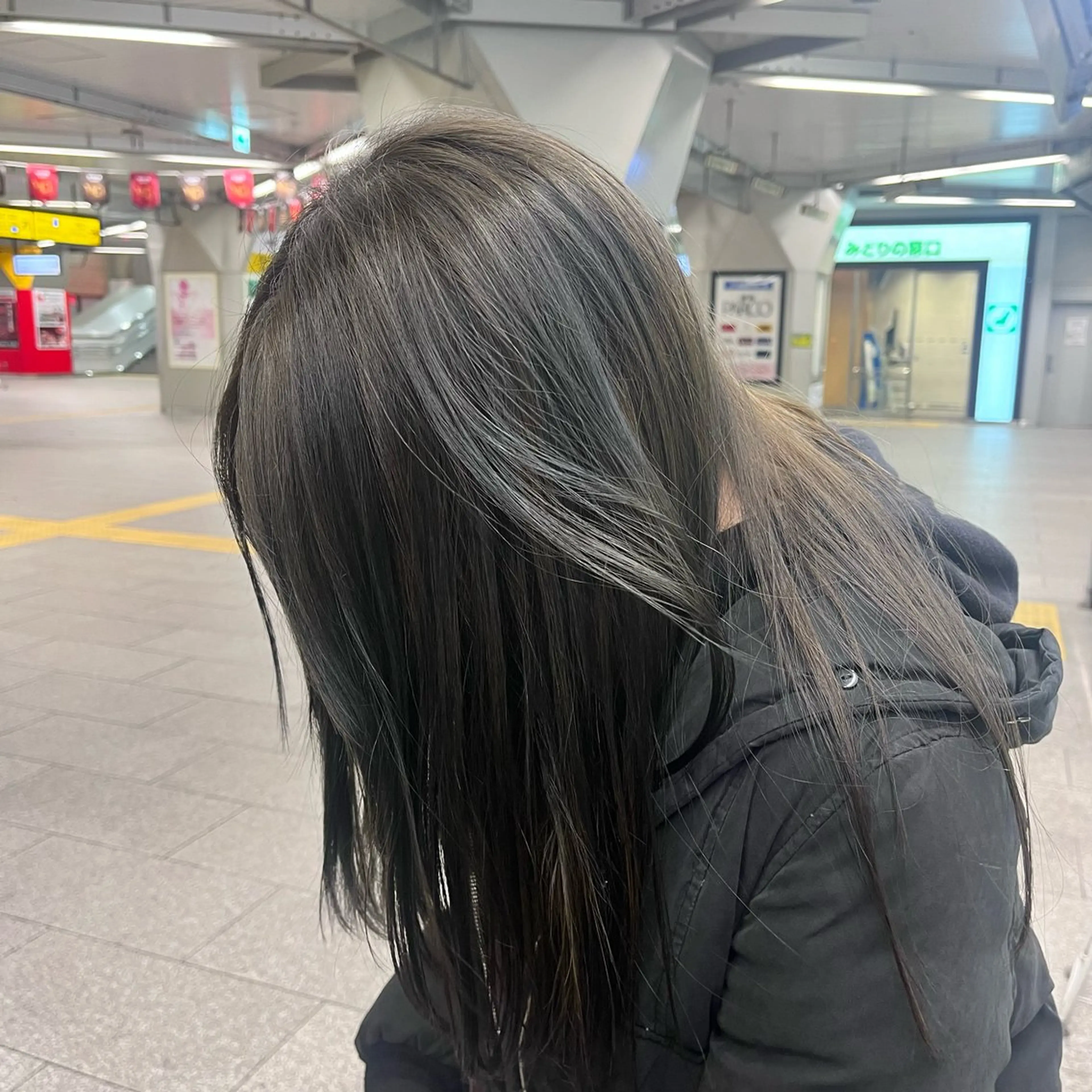 ロング 西 沙菜/ツヤ髪/ 透明感カラー🥣🎀のヘアスタイル