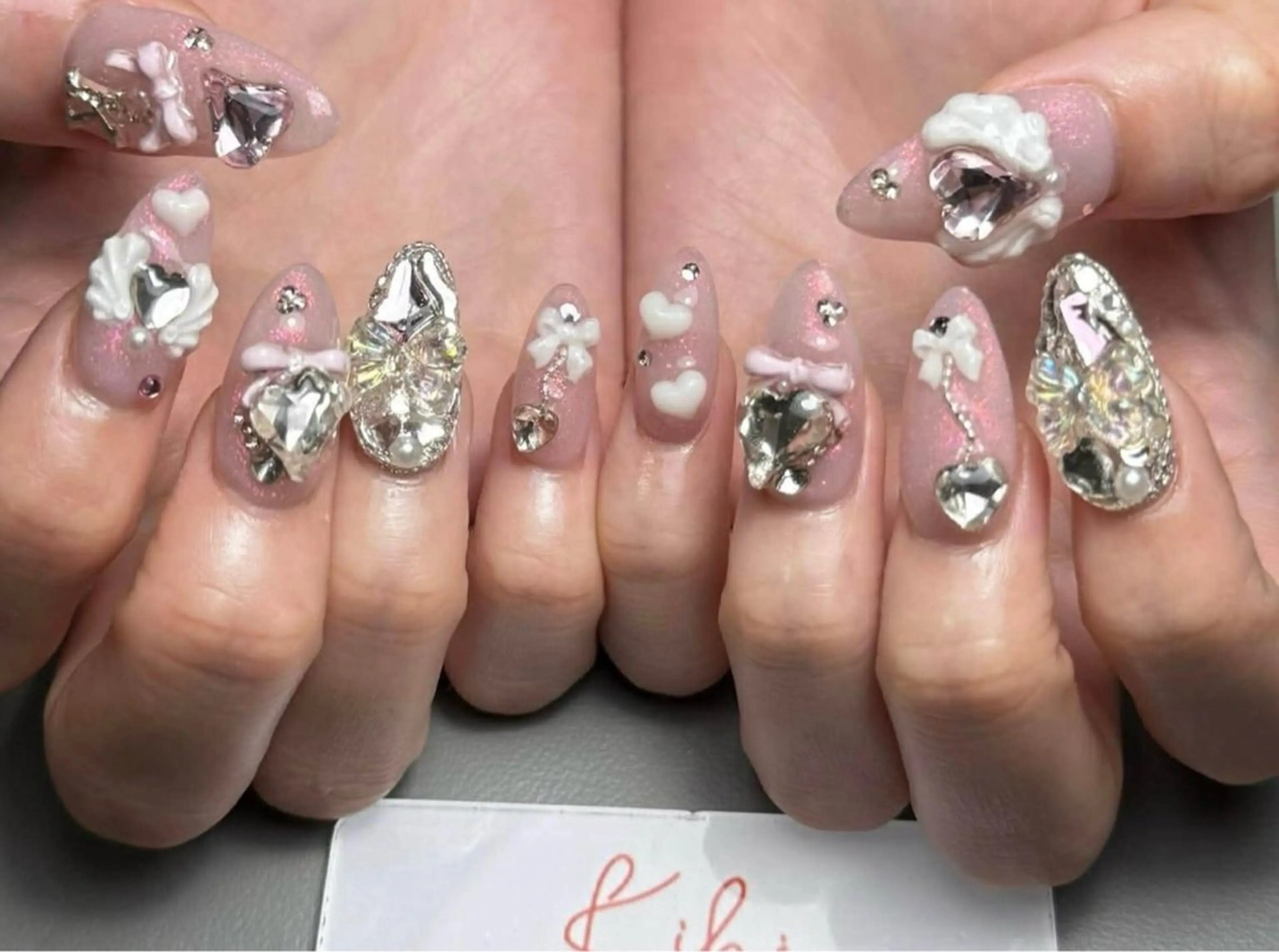 ネイル アートネイル ジェルネイル キラキラネイル 韓国ネイル スカルプネイル ハンドネイル 清水 ユナのネイルデザイン