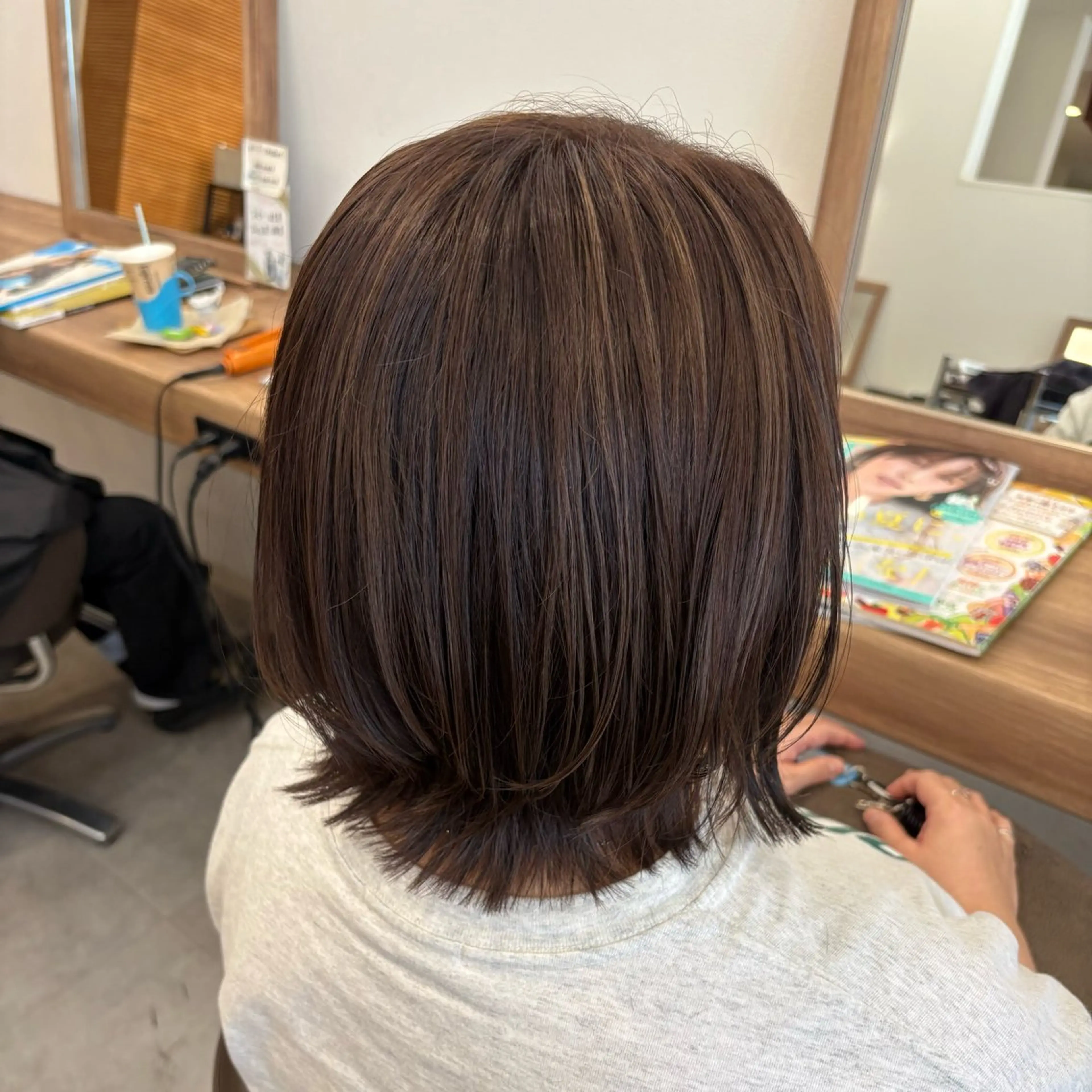 カラー ベージュカラー グレージュ ハイライトカラー ヘアカラー 渡邊 玲来のヘアスタイル