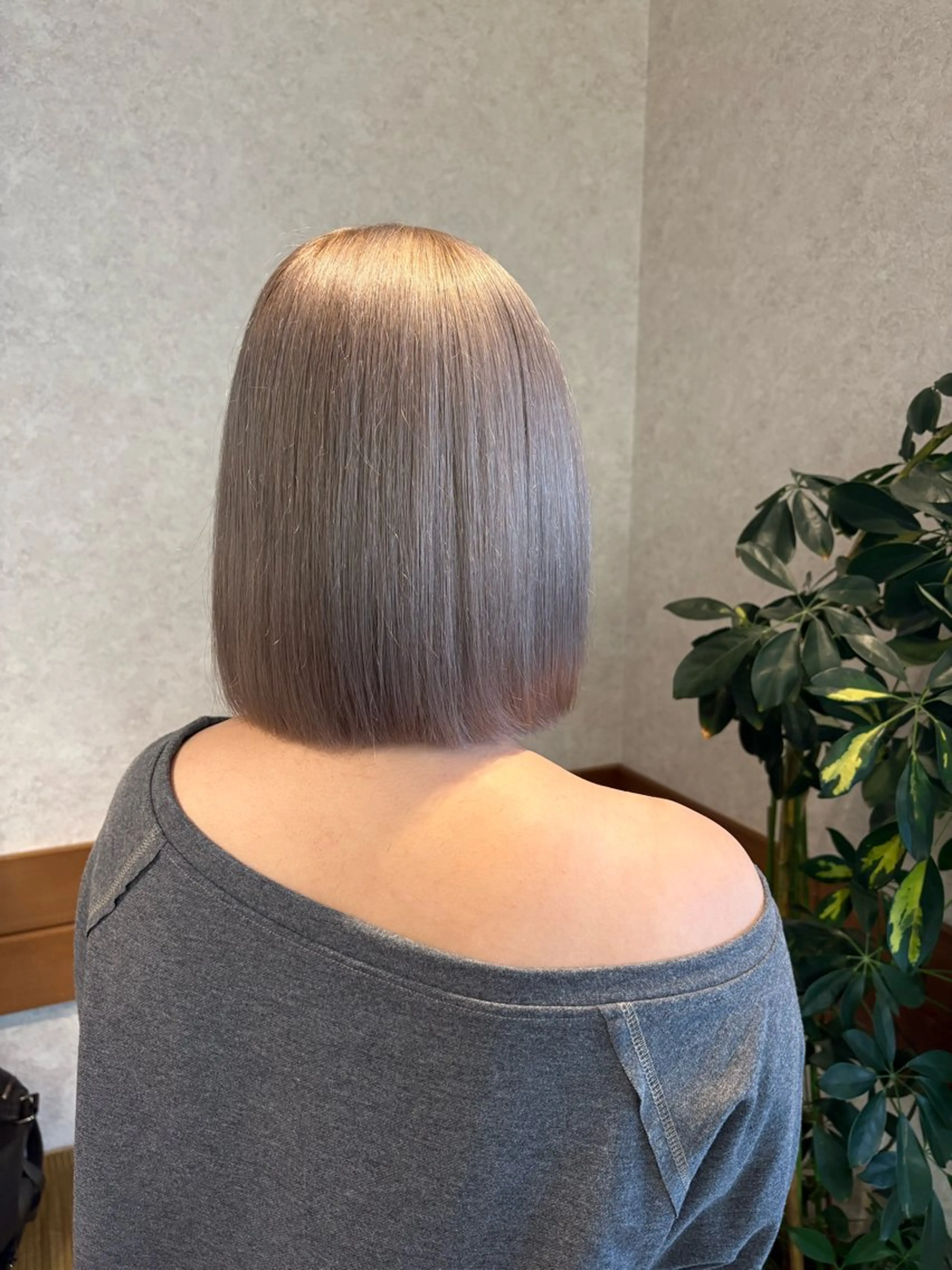 ショート ボブ 顔周りカット レイヤーカット 阿部 叶夢のヘアスタイル