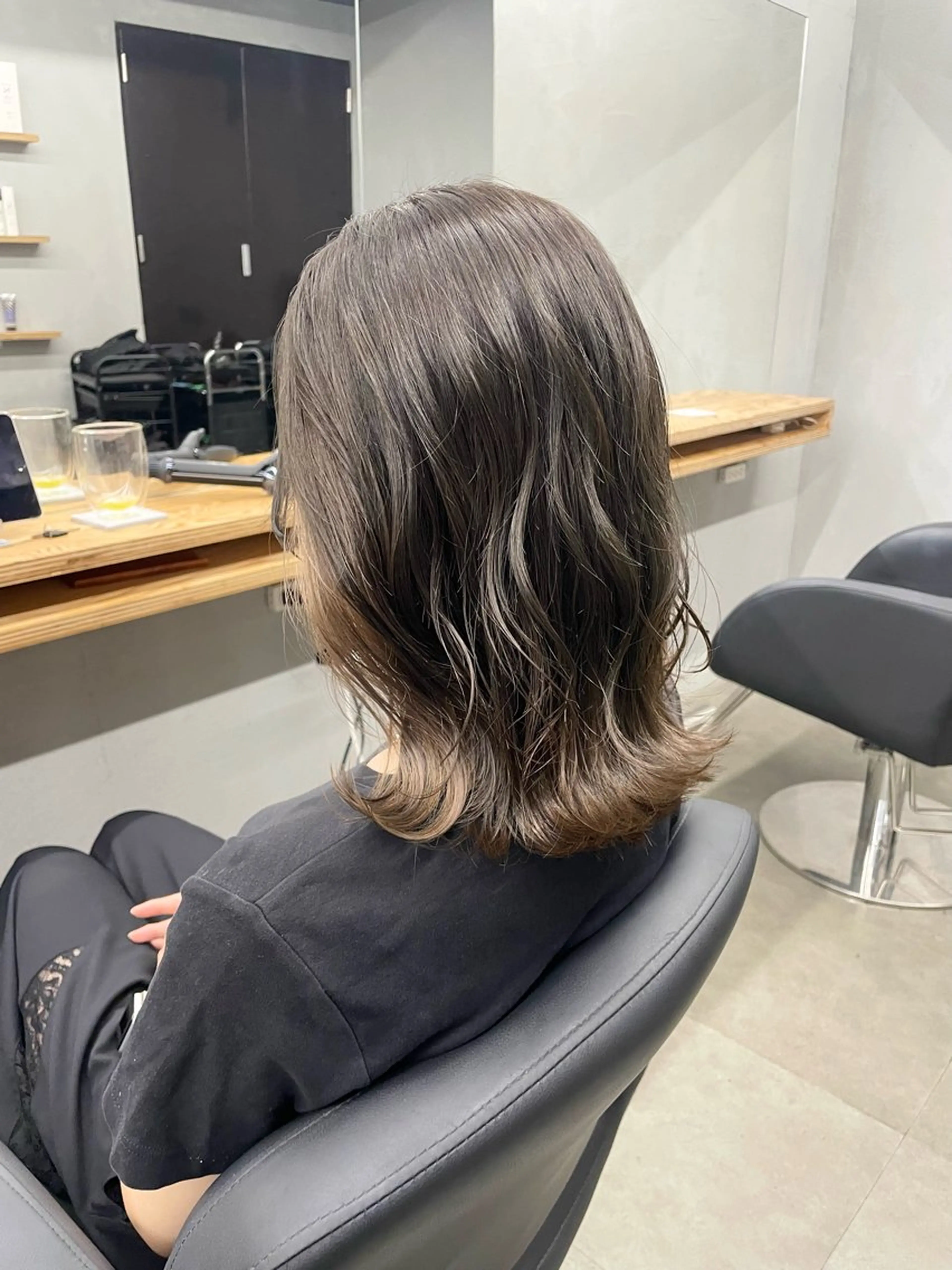 ミディアム カット ヘアカラー トリートメント ひより ／novusのヘアスタイル