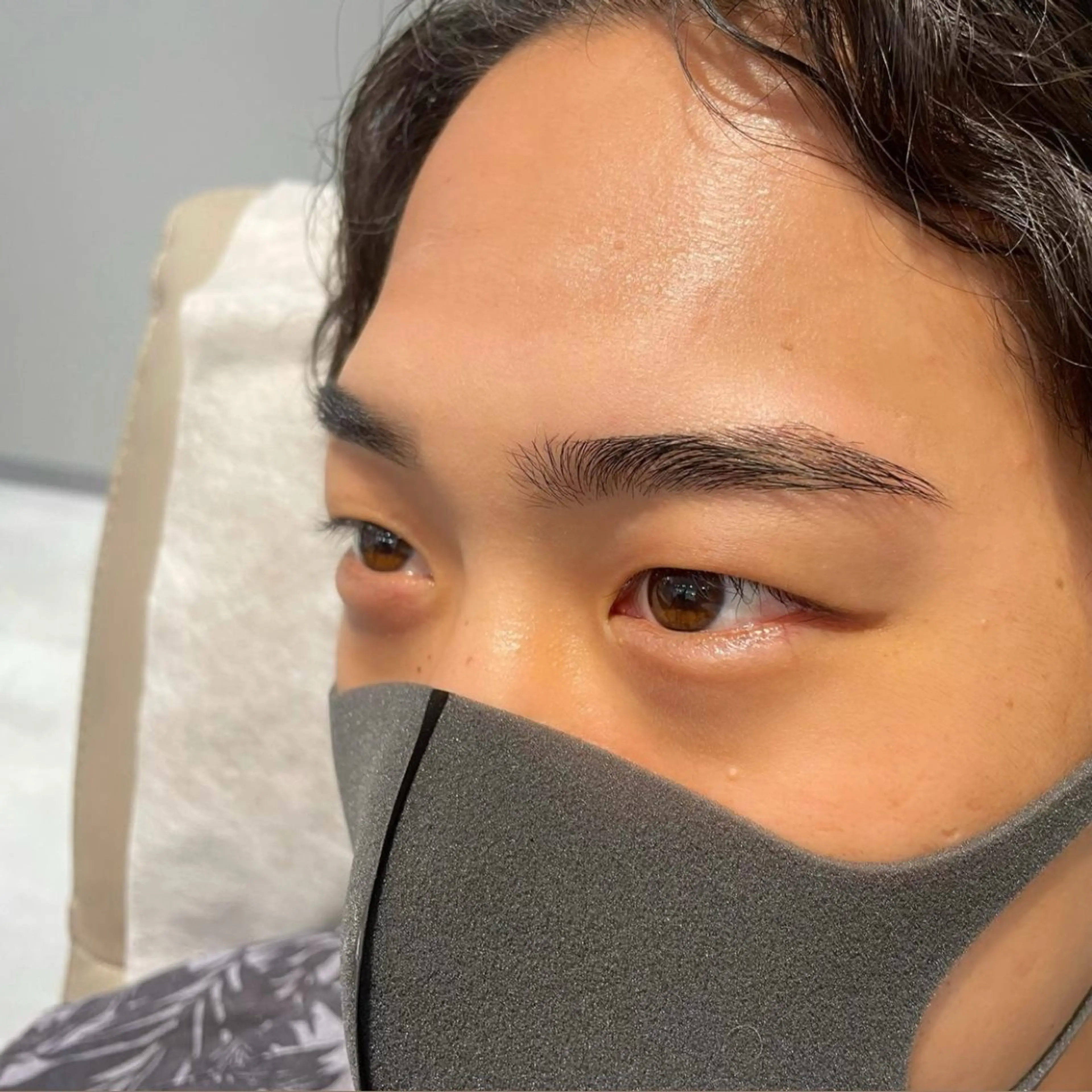 メンズ アイブロウ ワックス脱毛 板垣 沙希のマツエク・マツパデザイン