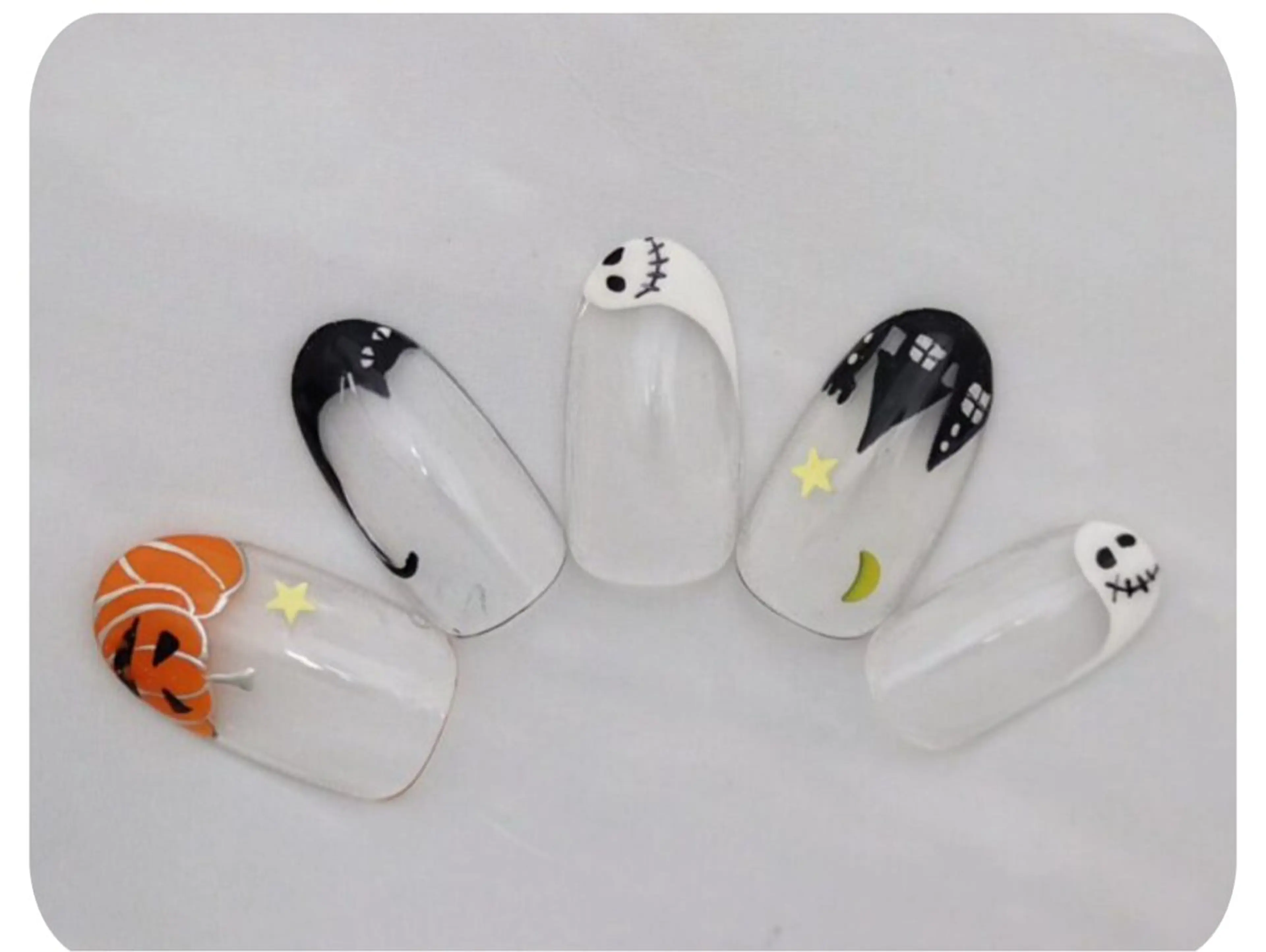 ネイル ネイル ルージュのネイルデザイン