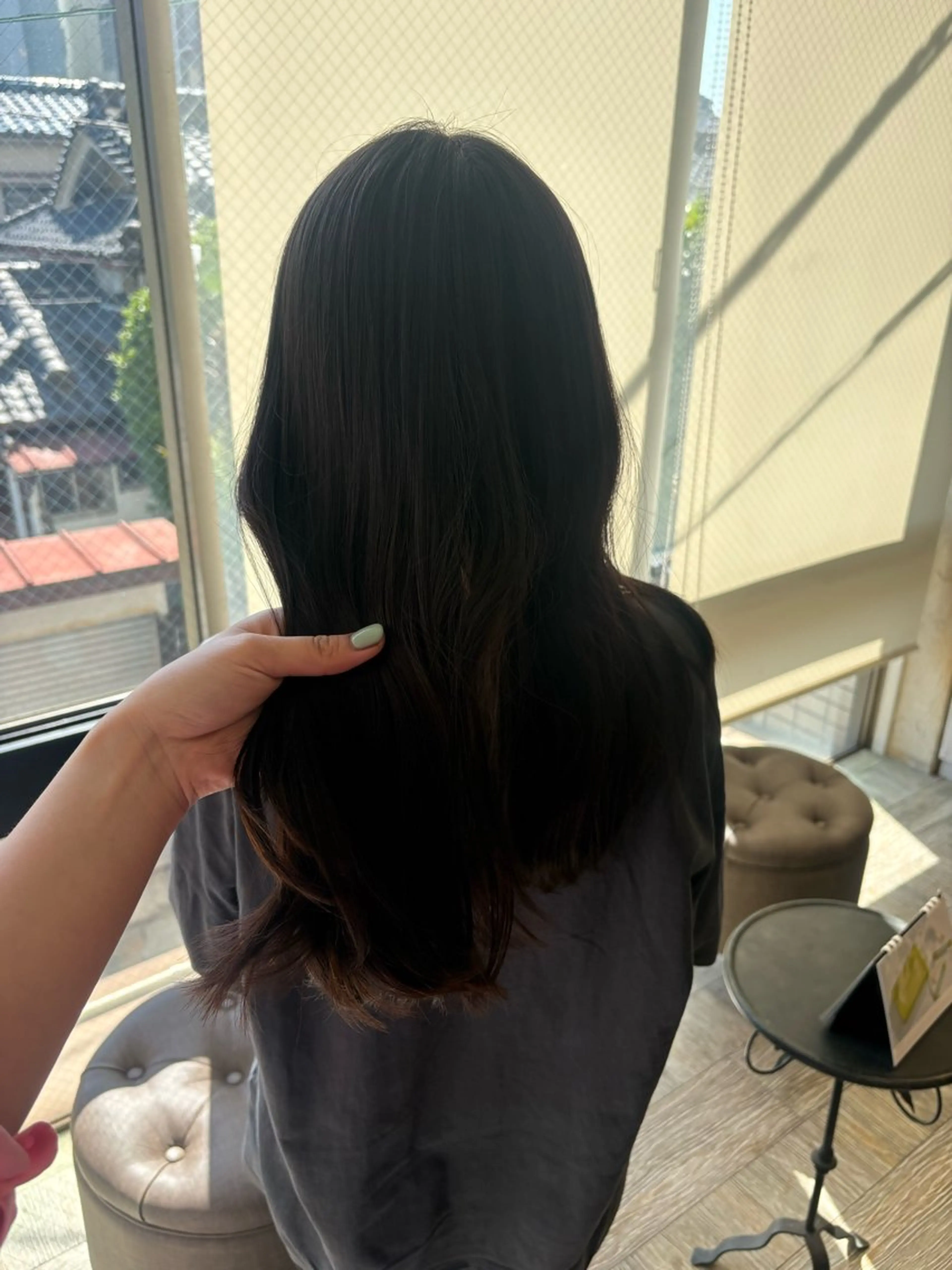 ロング ヘアカラー 凜｜縮毛矯正・ボブ・ 透明感カラー・eyeのヘアスタイル