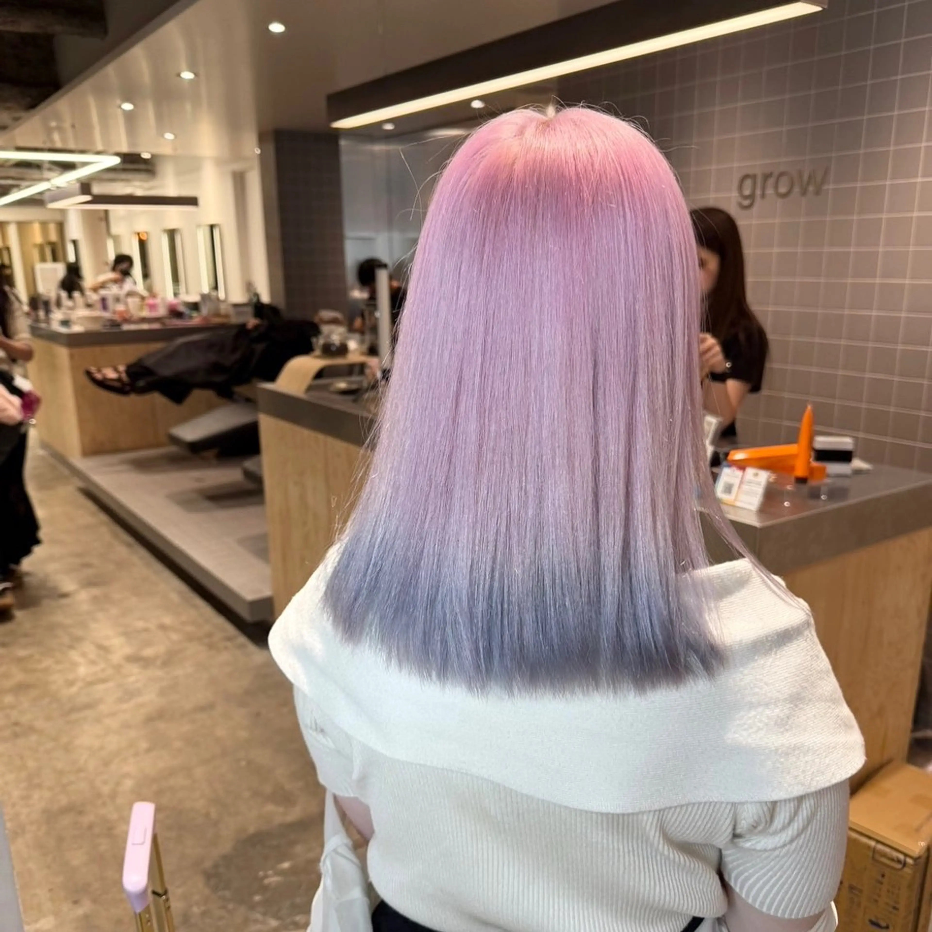 カラー カット ヘアカラー トリートメント ハイトーン/ブリーチ /ウルフ/しゅーたのヘアスタイル