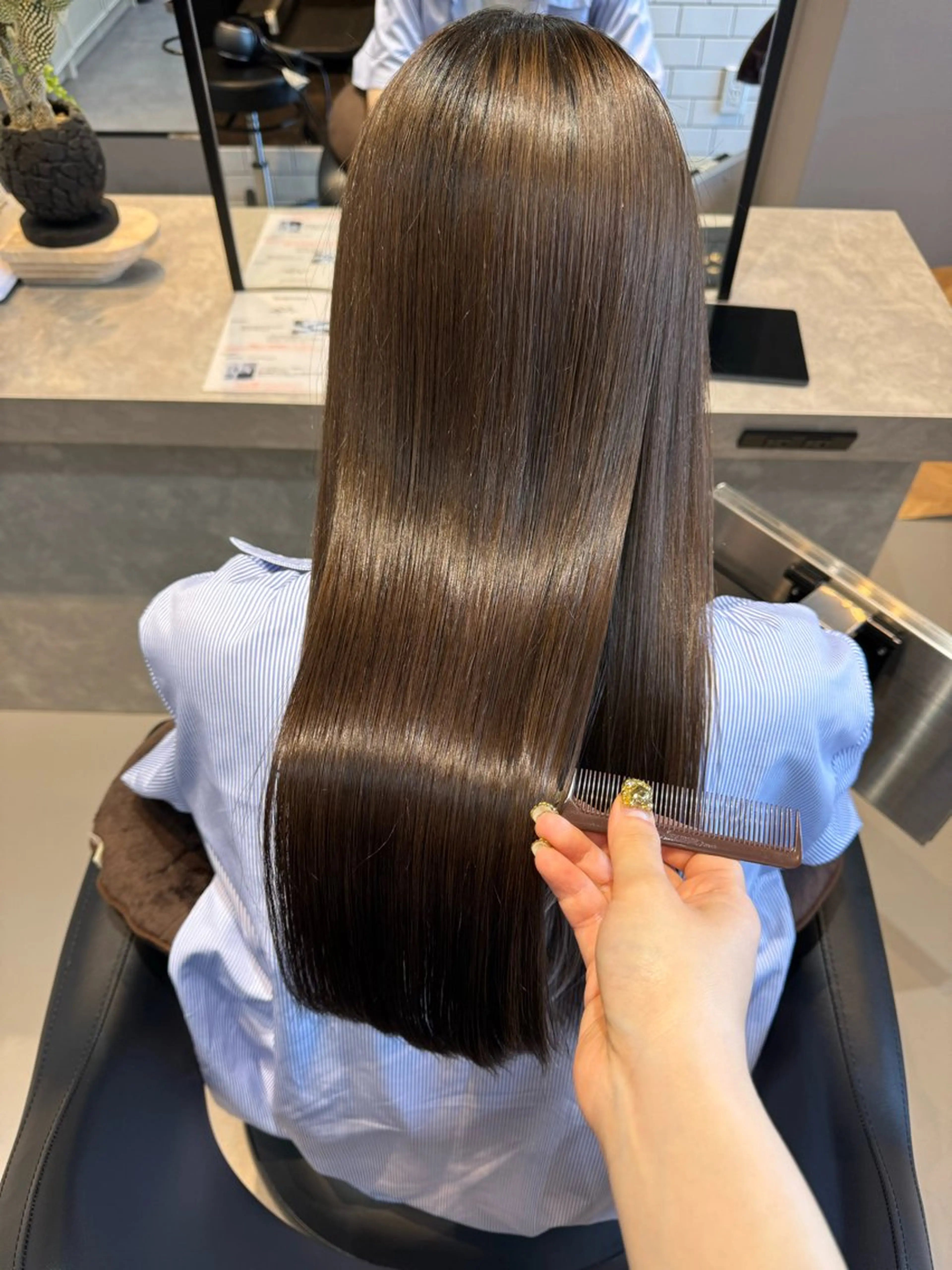 ロング トリートメント ヘアカラー 髪質改善×艶カラー Haruのヘアスタイル