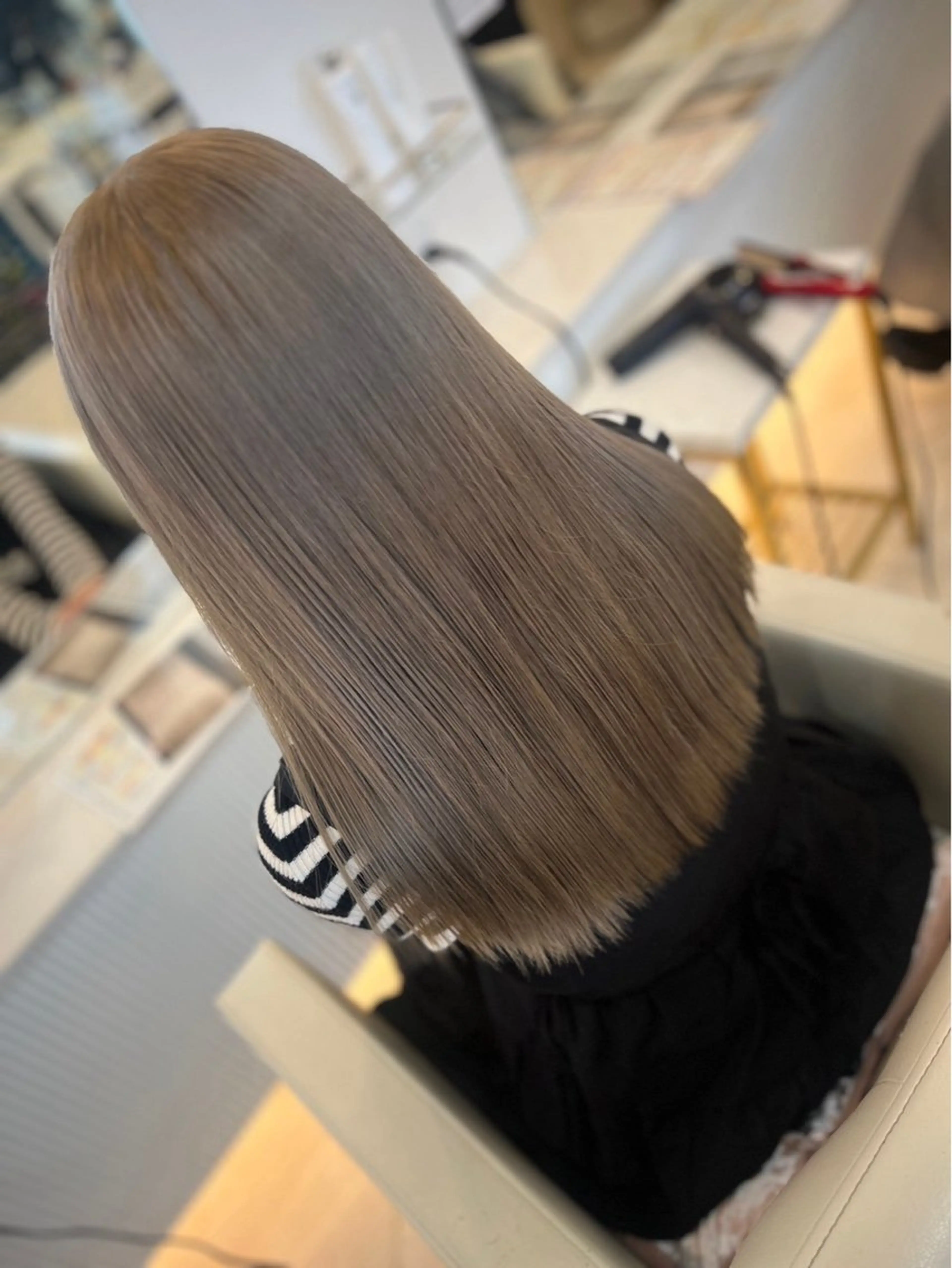 ロング カラー ブリーチ ハイトーンカラー 髪質改善 トリートメント 高野 慧成のヘアスタイル