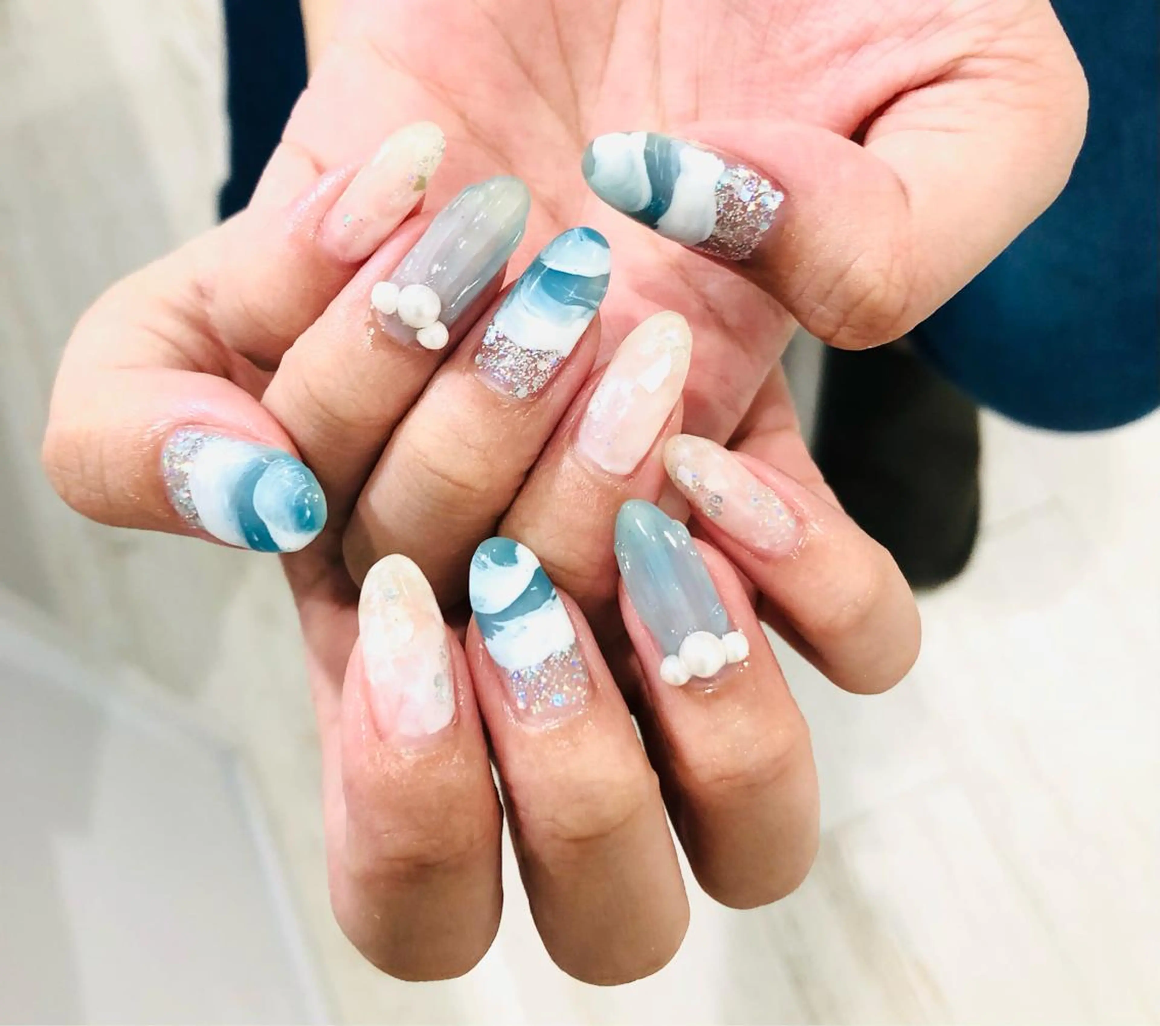 ネイル ニュアンスネイル H3 hitoのネイルデザイン