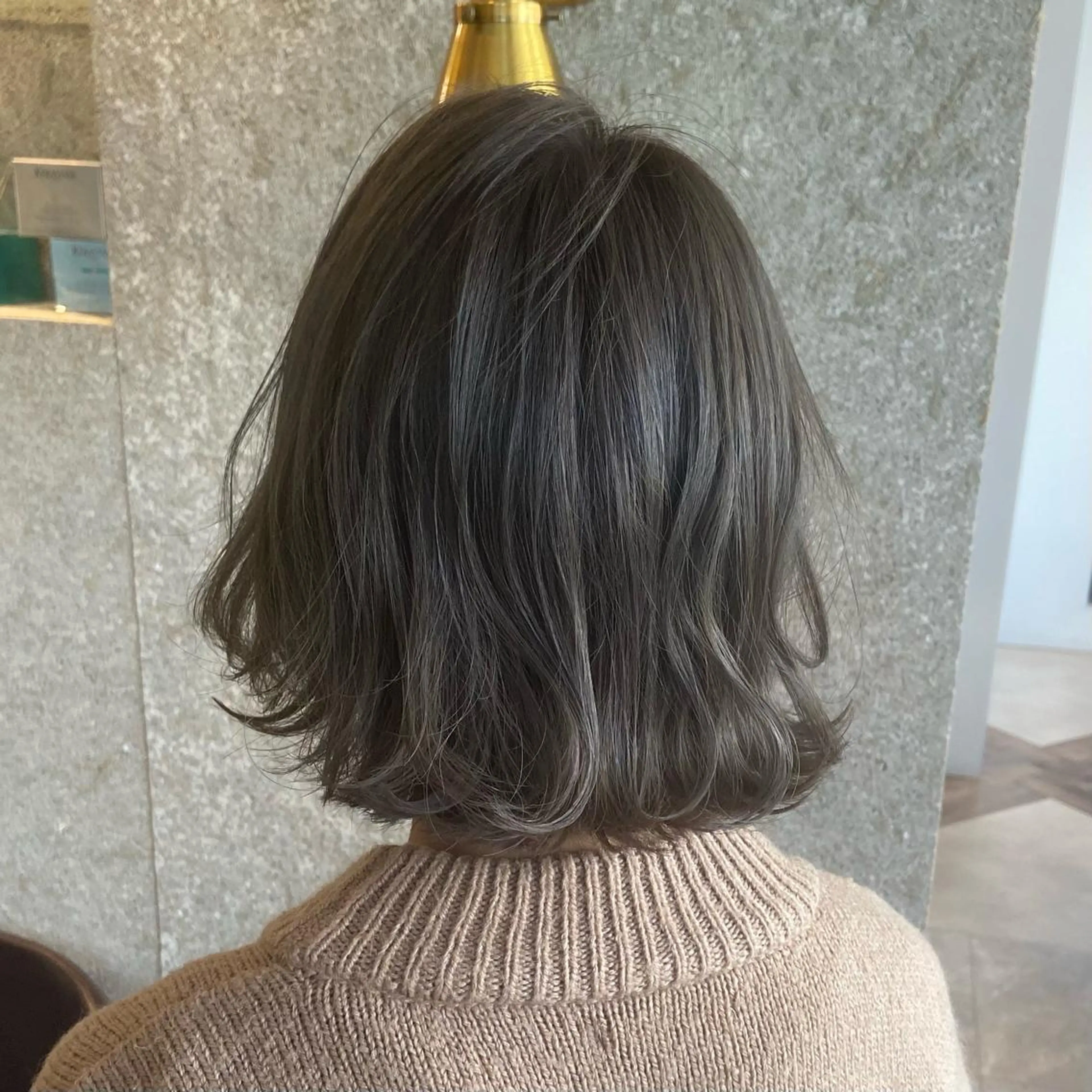 ミディアム カラー ヘアアレンジ ブリーチ 透明感カラー ダブルカラー インナーカラー ブリーチなしカラー 川崎のカラー職人🥣 kentaのヘアスタイル