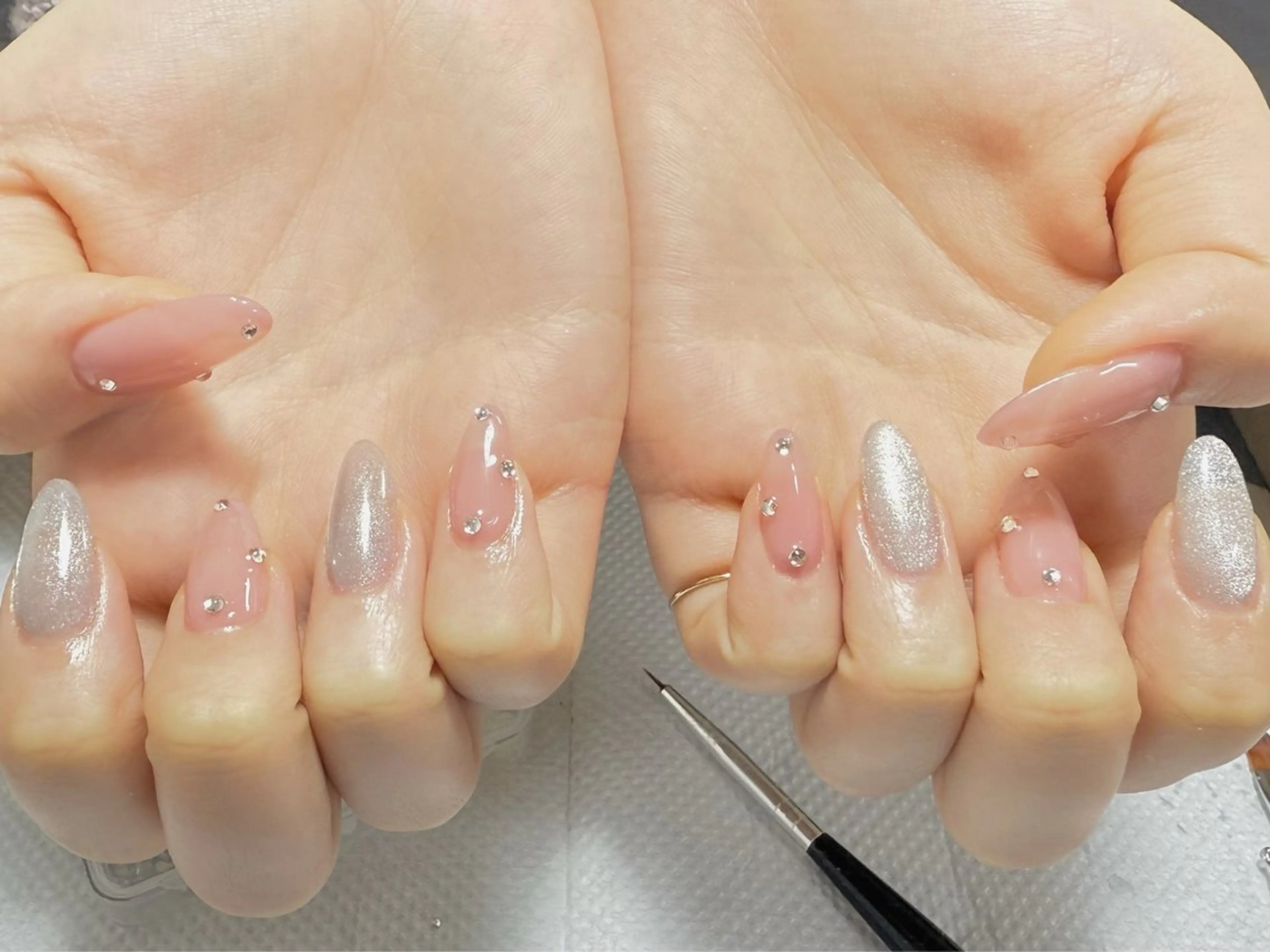 ネイル ハンドネイル ヨウ キョウセンのネイルデザイン