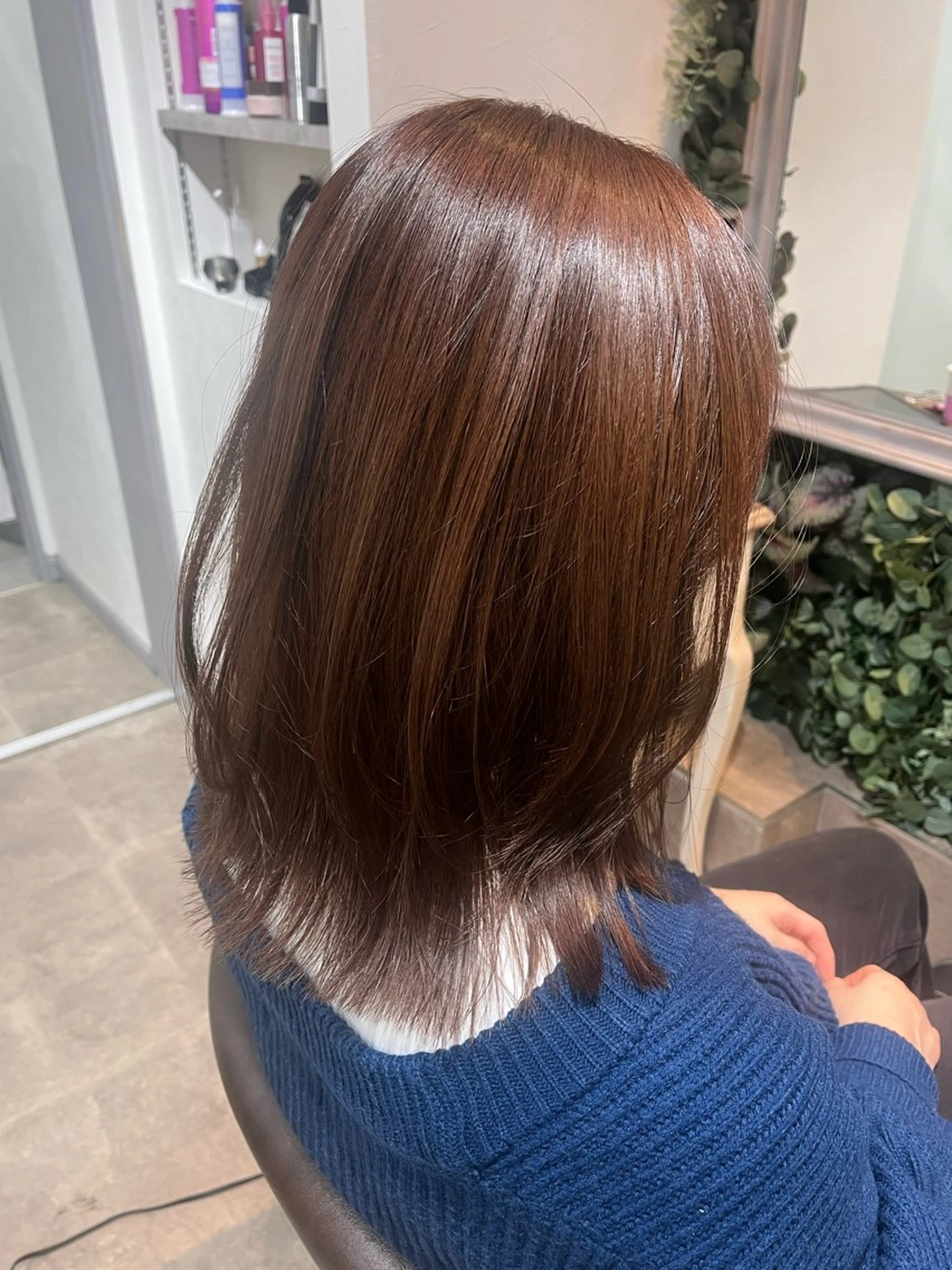 ミディアム カラー 境 あいみのヘアスタイル