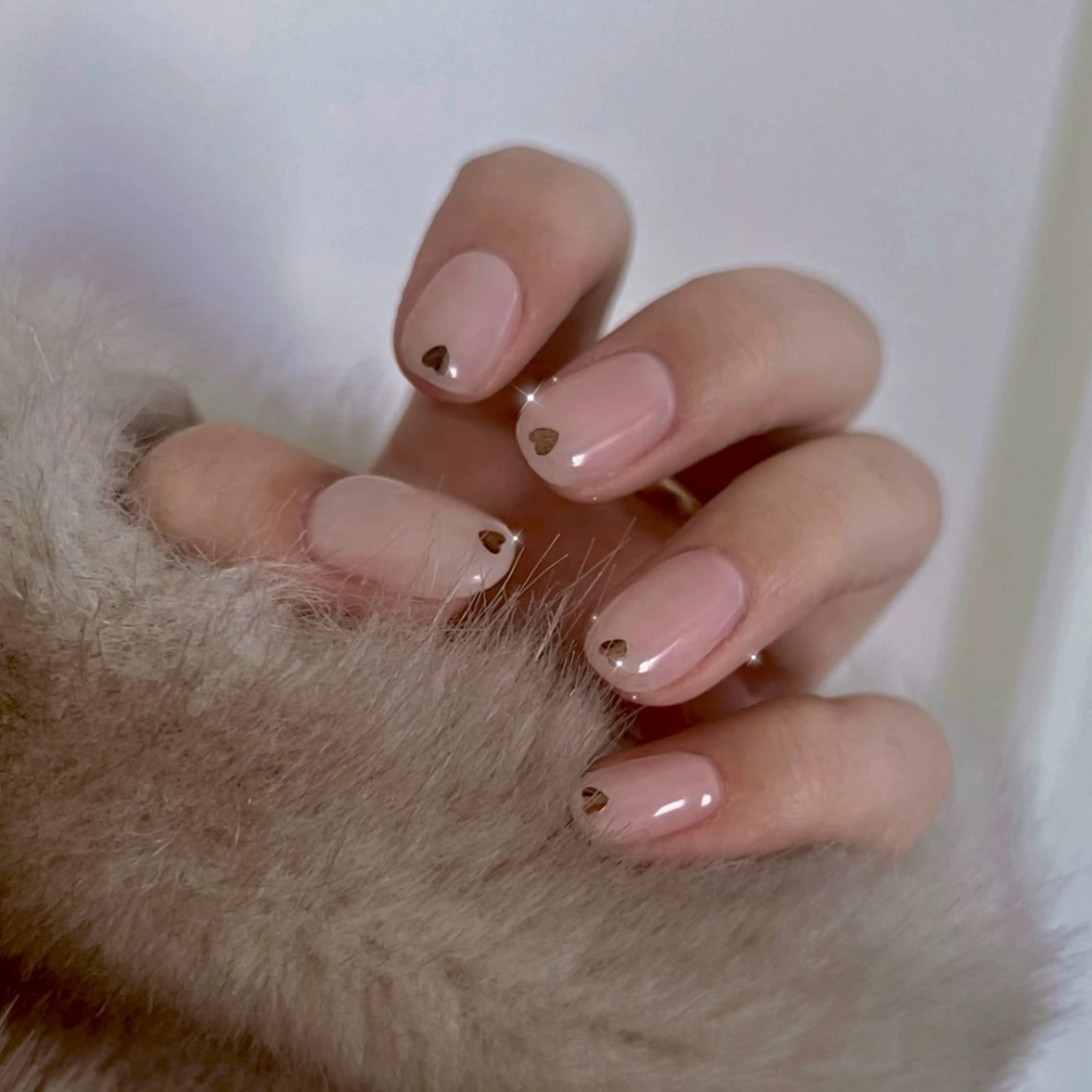 ネイル ハンドネイル Shhh ...のネイルデザイン