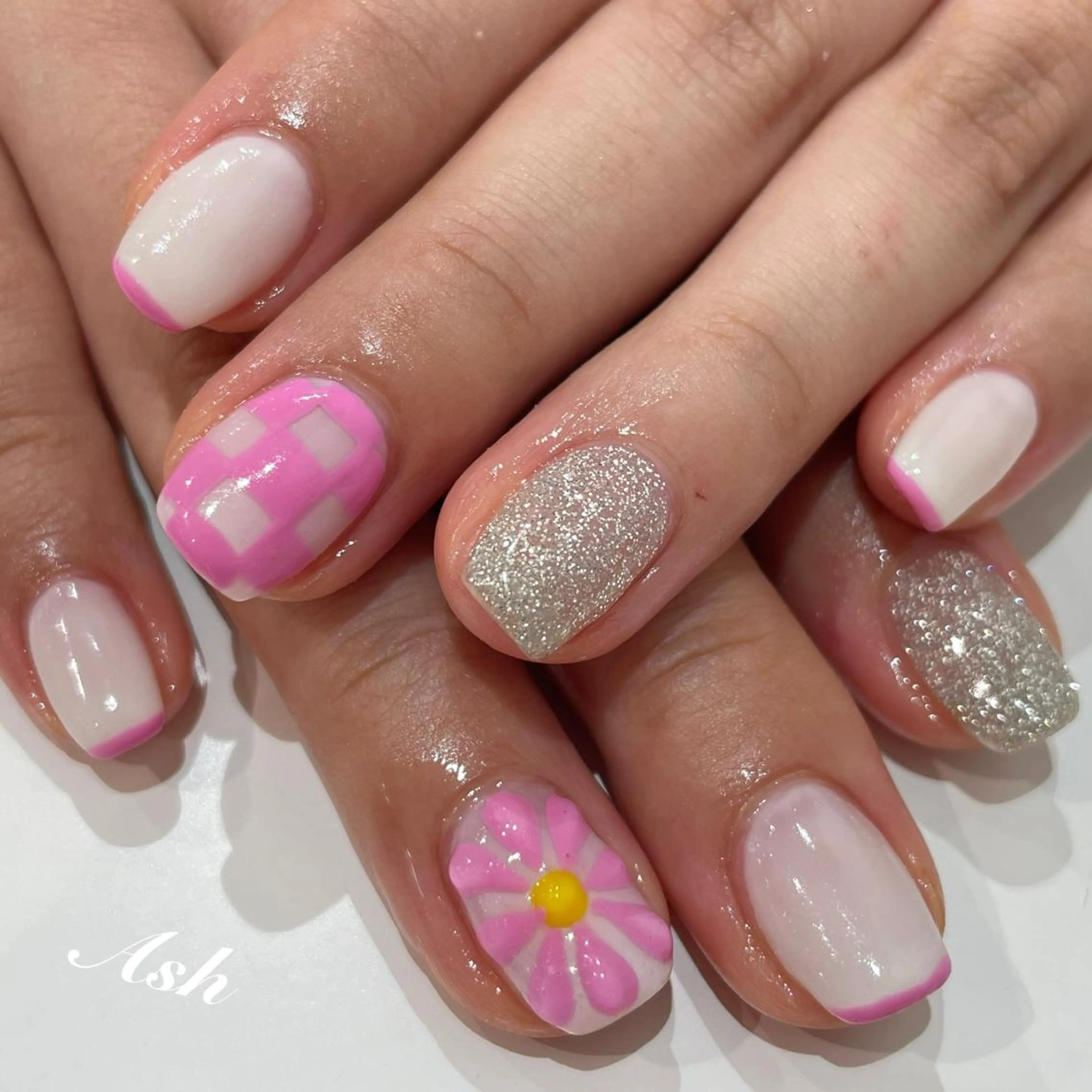 ネイル 🩵NORIKO 上品ネイルが得意🩵のネイルデザイン