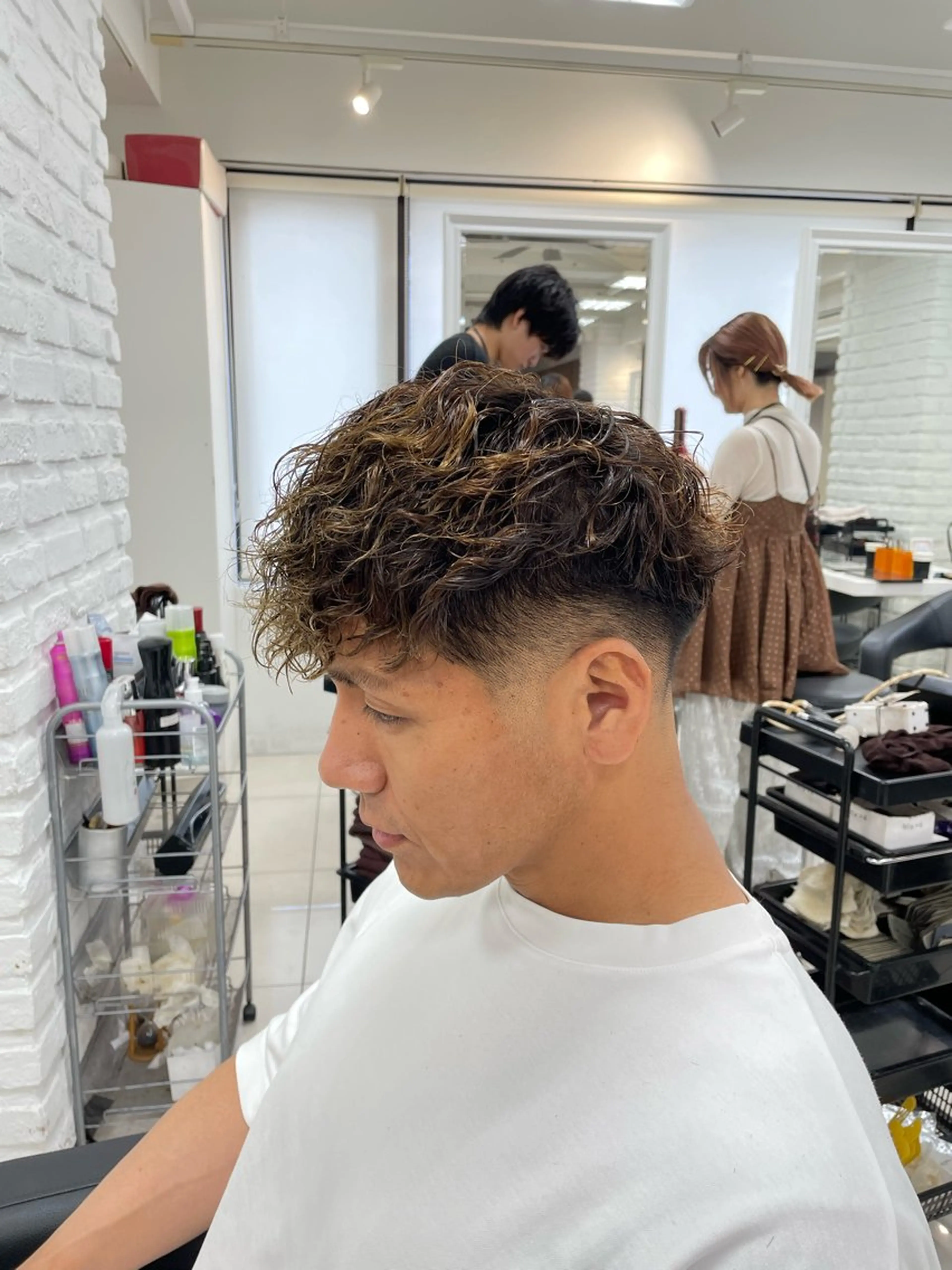 ショート パーマ メンズ スペインカール カット パーマ トリートメント フェザーパーマ職人 🪶ryosukeのヘアスタイル