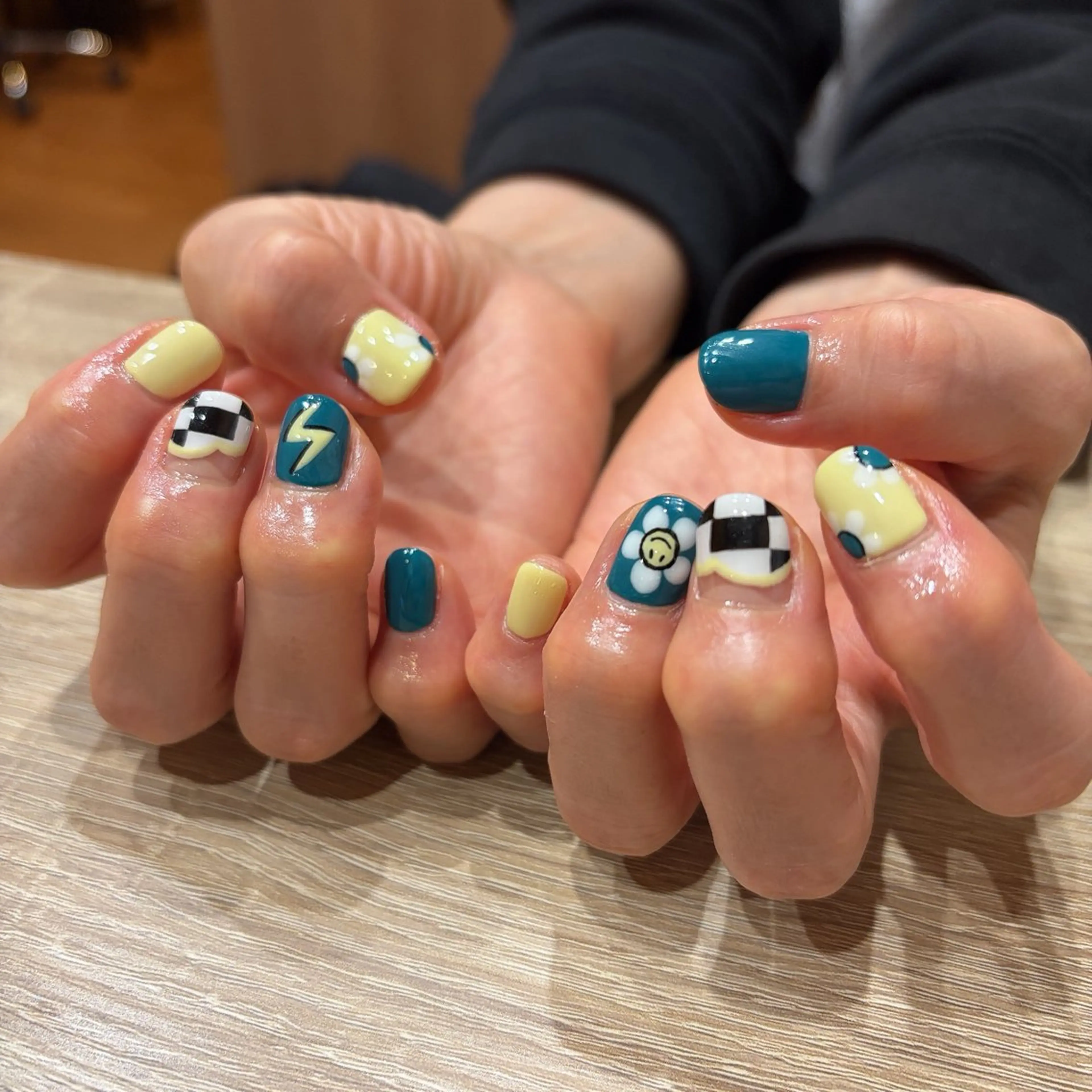 ネイル 持ち込み liberté🫧 新小岩のネイルデザイン