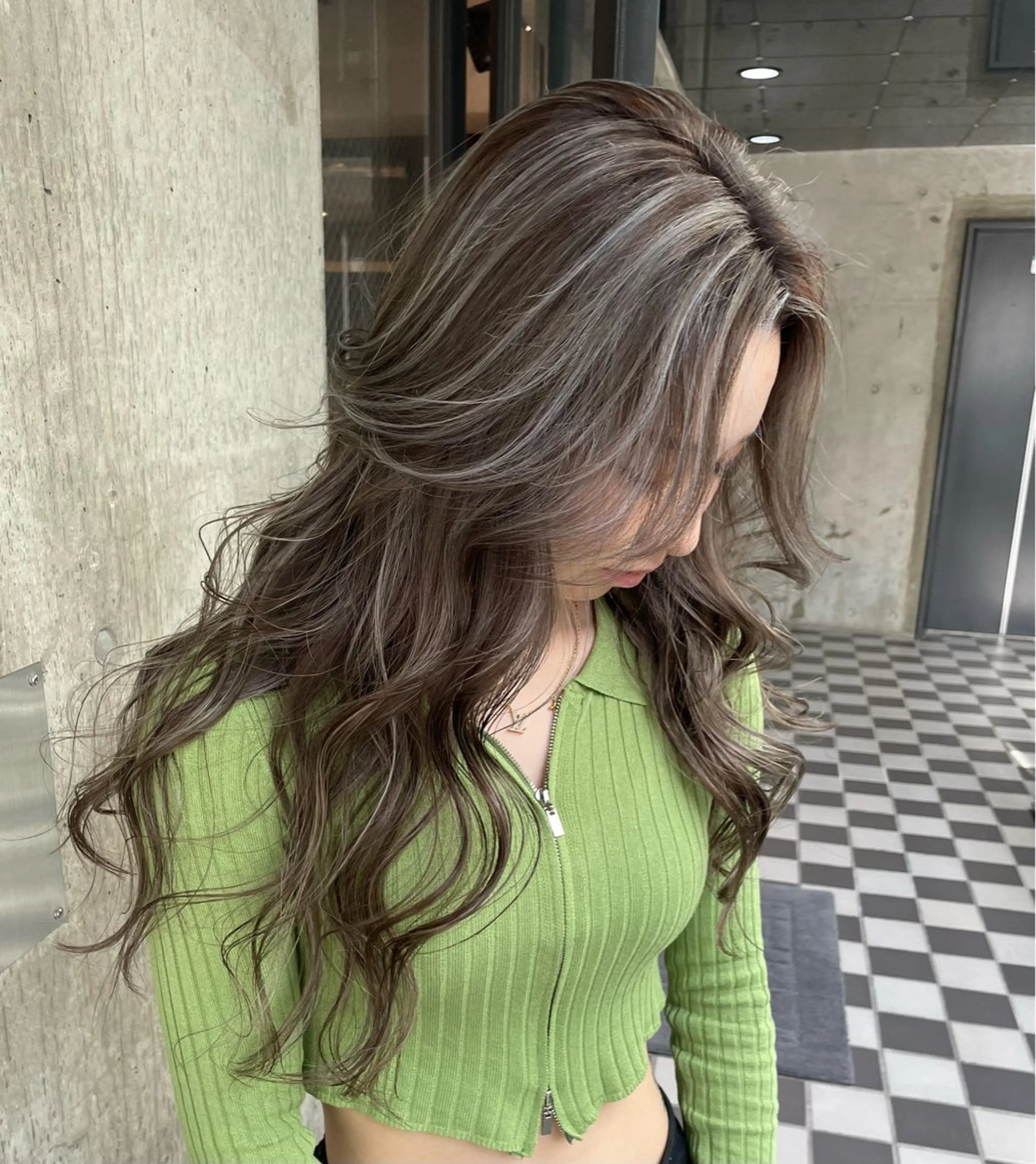 ロング ハイライト 🫧ハイライトカラー 🫧 𝓜𝓘𝓤のヘアスタイル