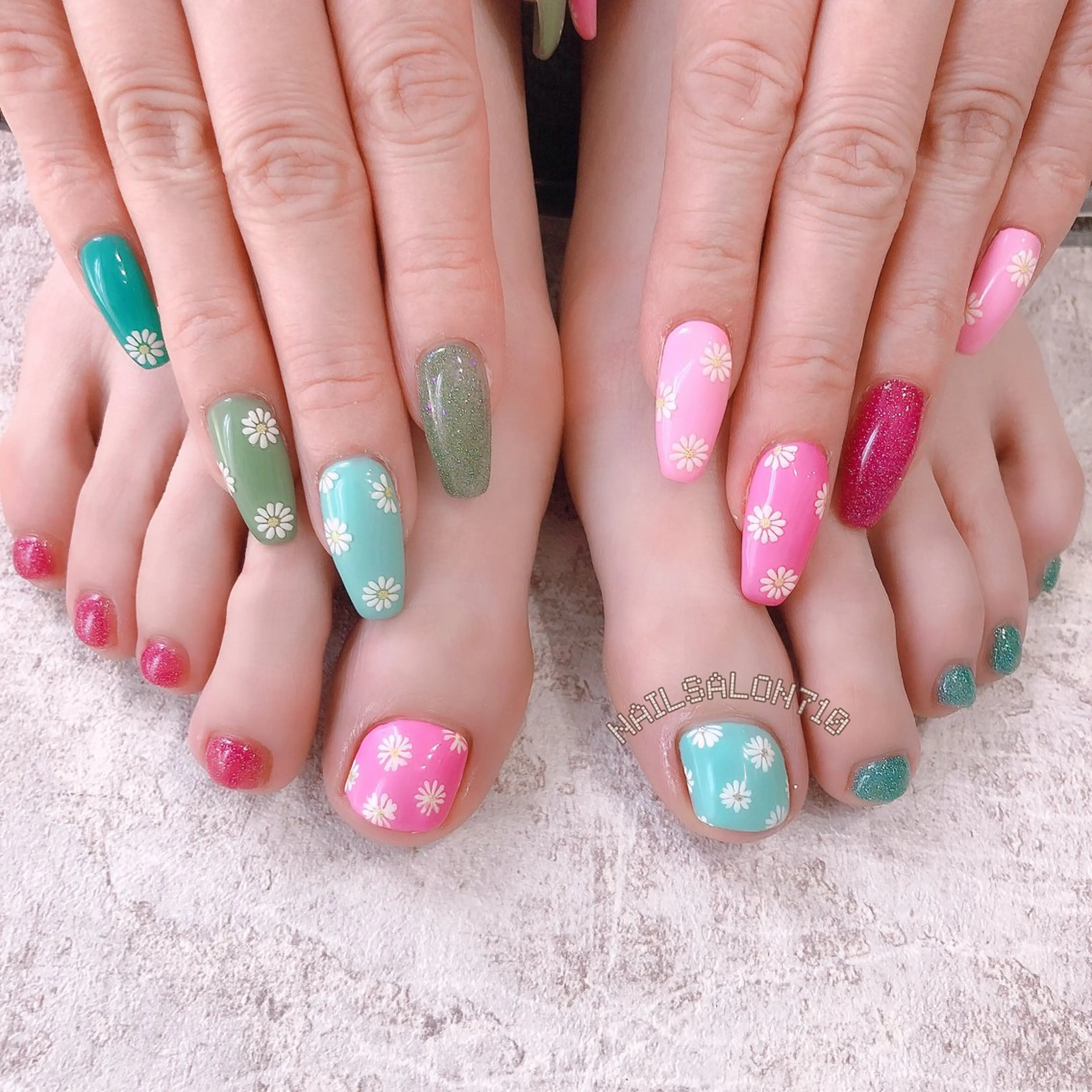 ネイル ハンドネイル フットネイル ナナイチゼロ I.Naoのネイルデザイン