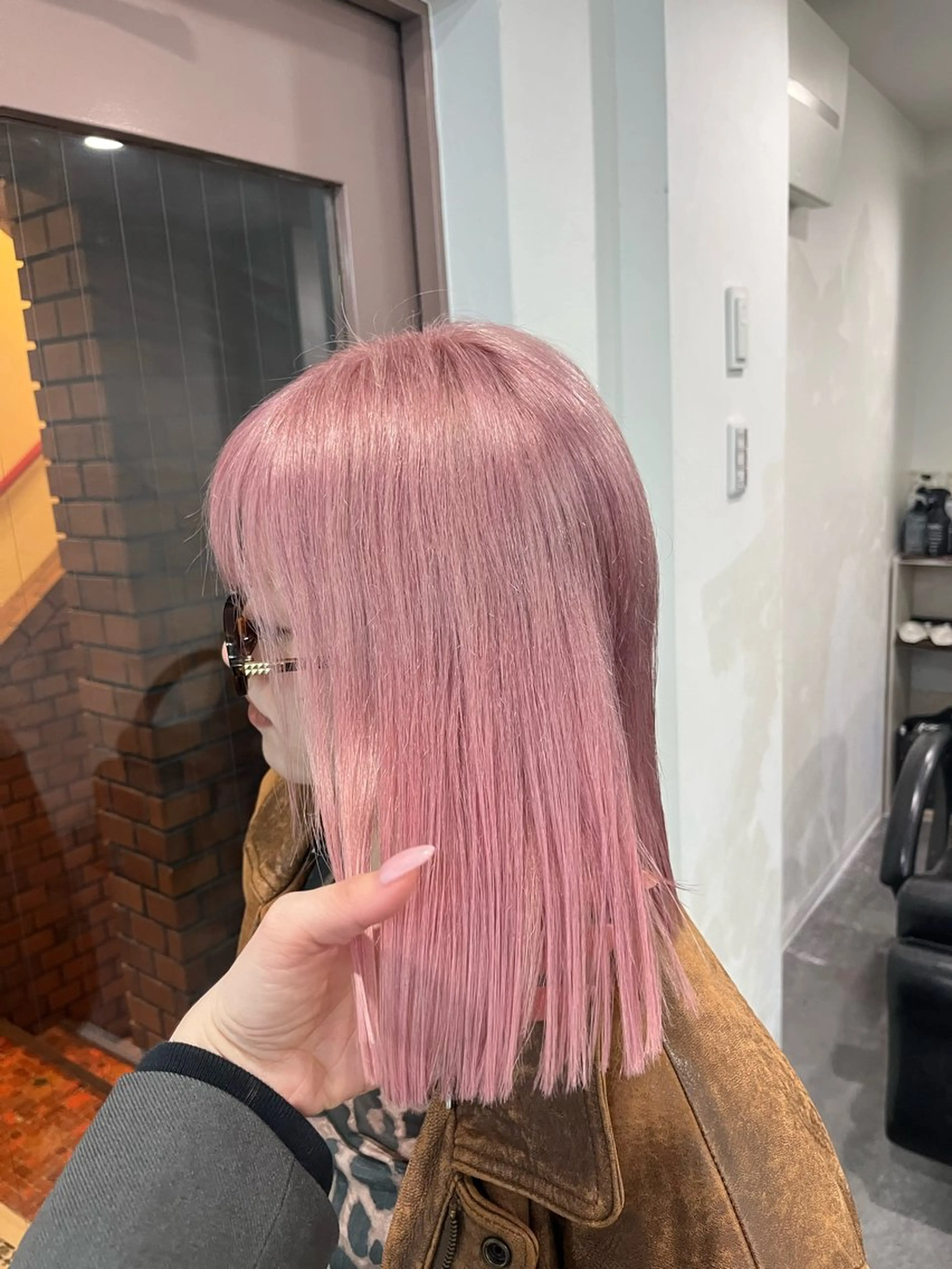 ショート カラー ブロンド ピンクカラー ホワイトピンク ♡なんば🫧透明感 🫧naako♡のヘアスタイル