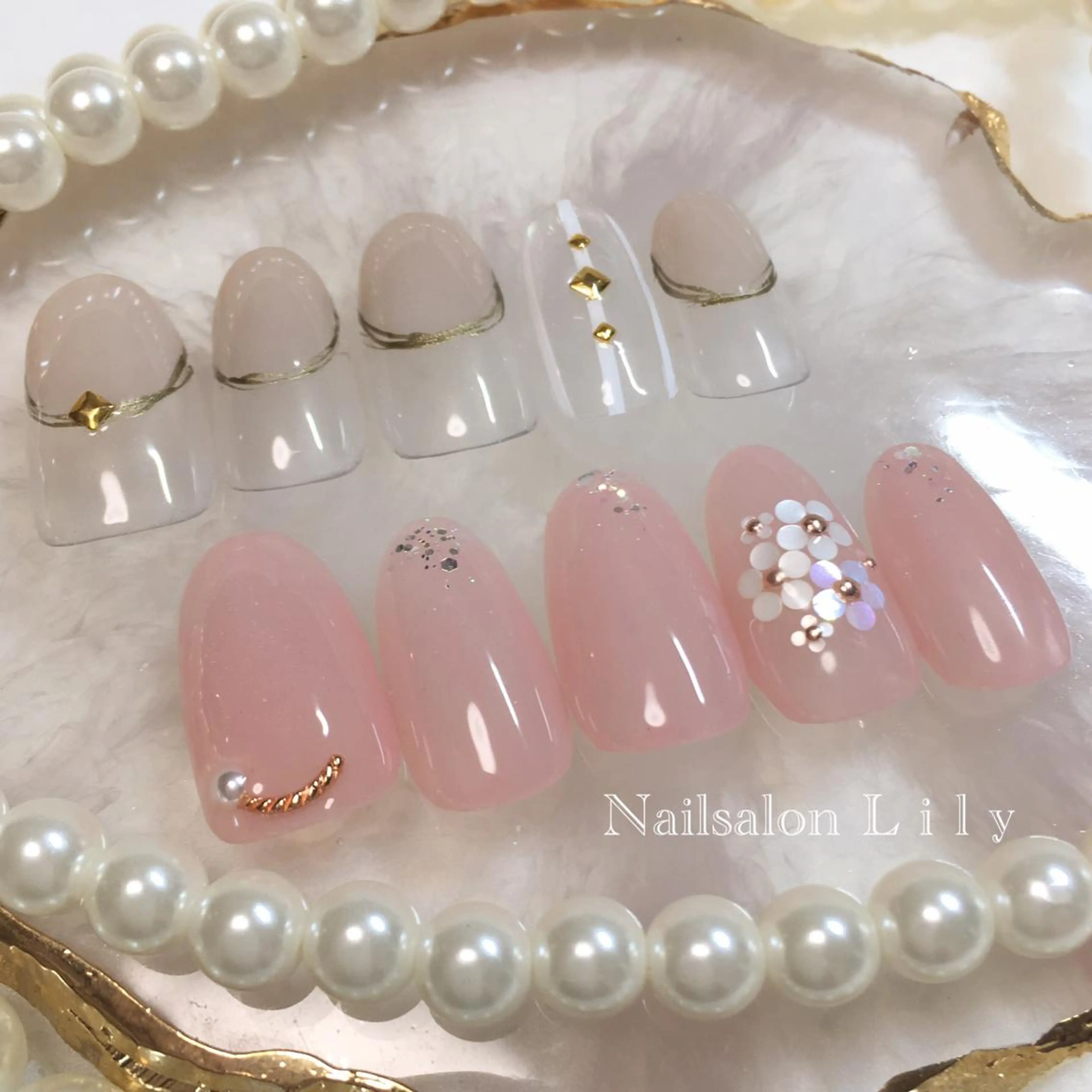 ネイル シンプルネイル Lily*nail 🌻Mii🌻のネイルデザイン