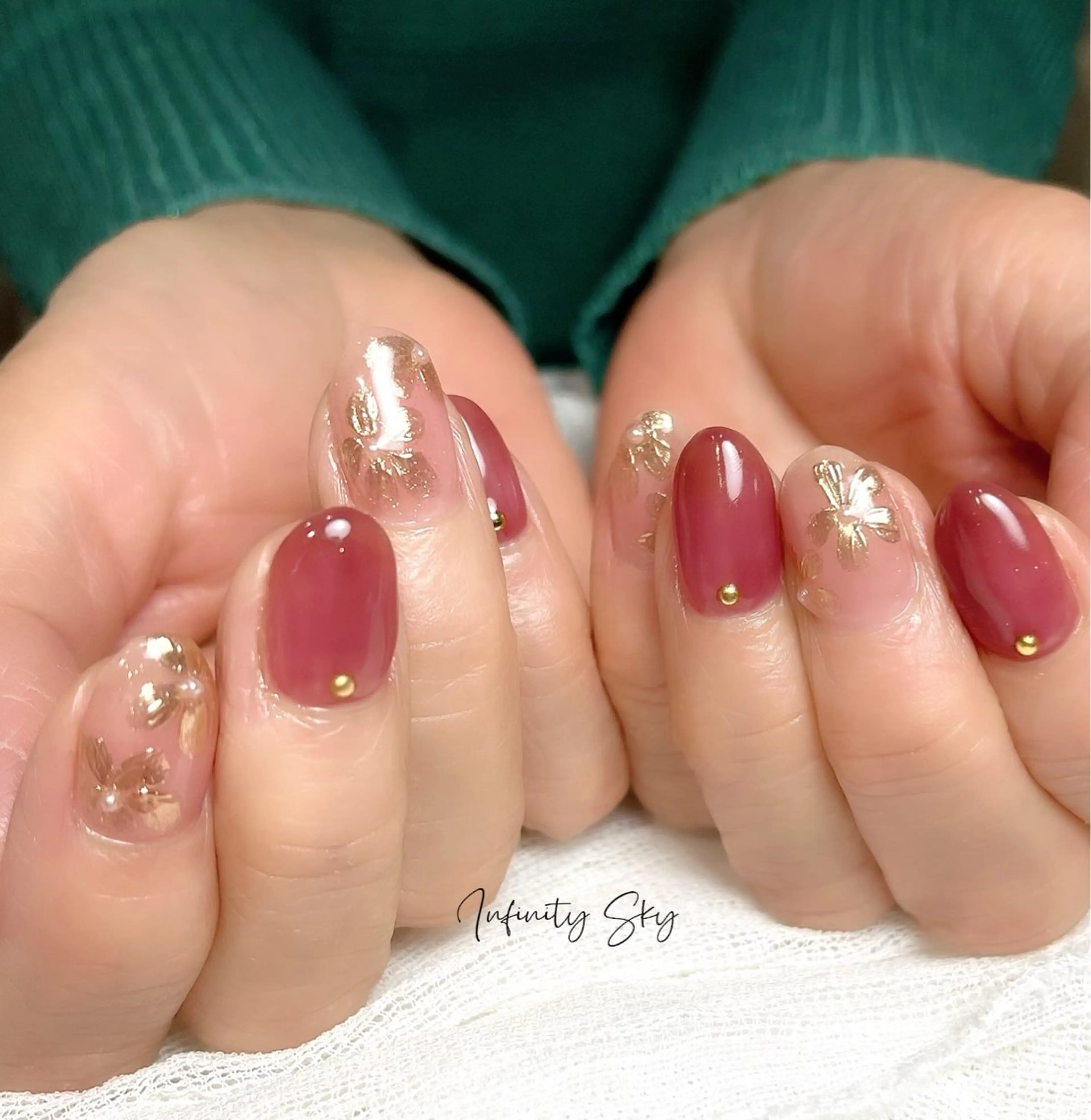 ネイル アートネイル フラワーネイル ミラーネイル 冬ネイル クリスマス infinity skyのネイルデザイン