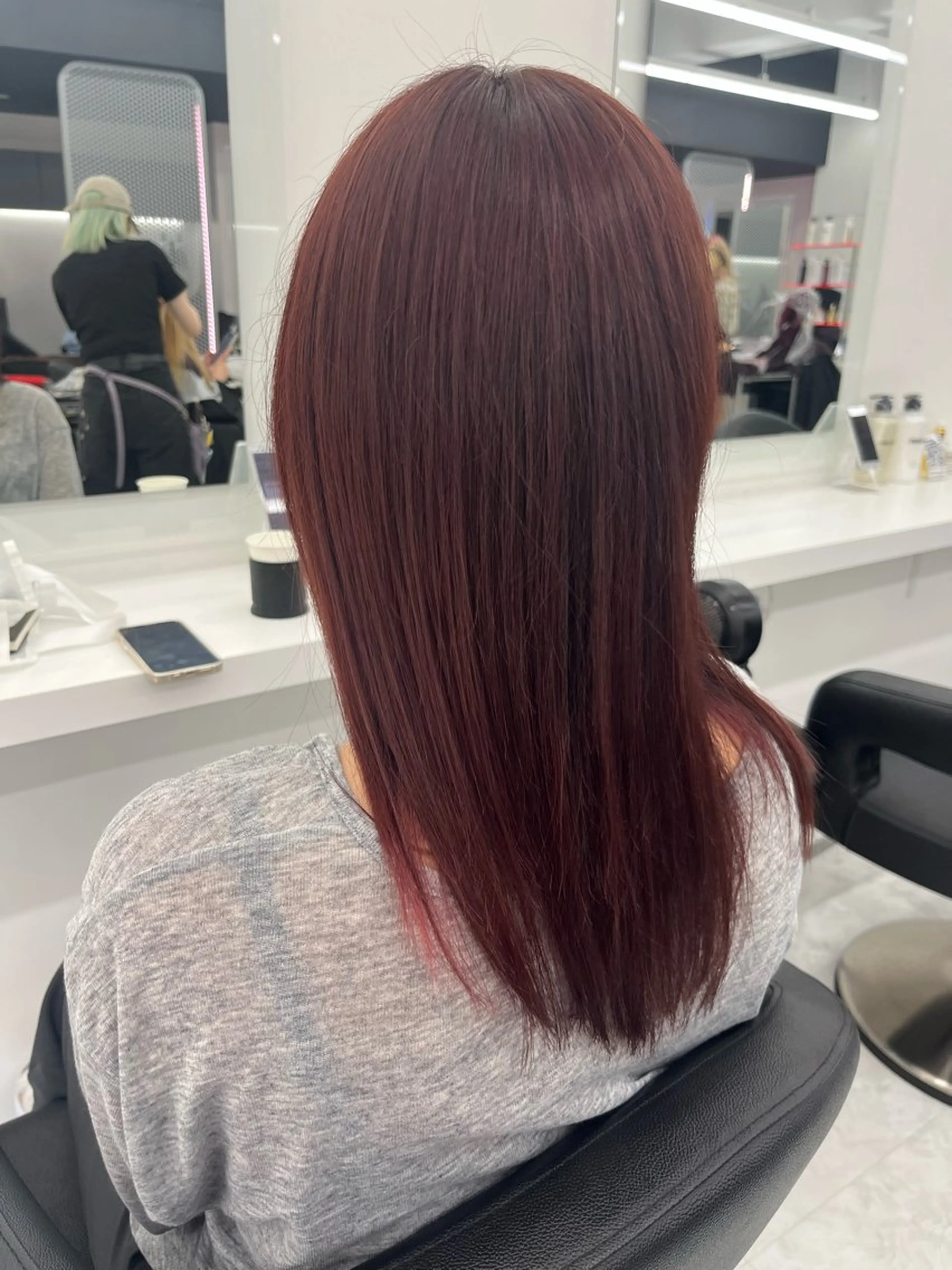 ロング カラー カシス レッドカラー カット ヘアカラー 💖トレンド春夏 カラー💖FUTAのヘアスタイル