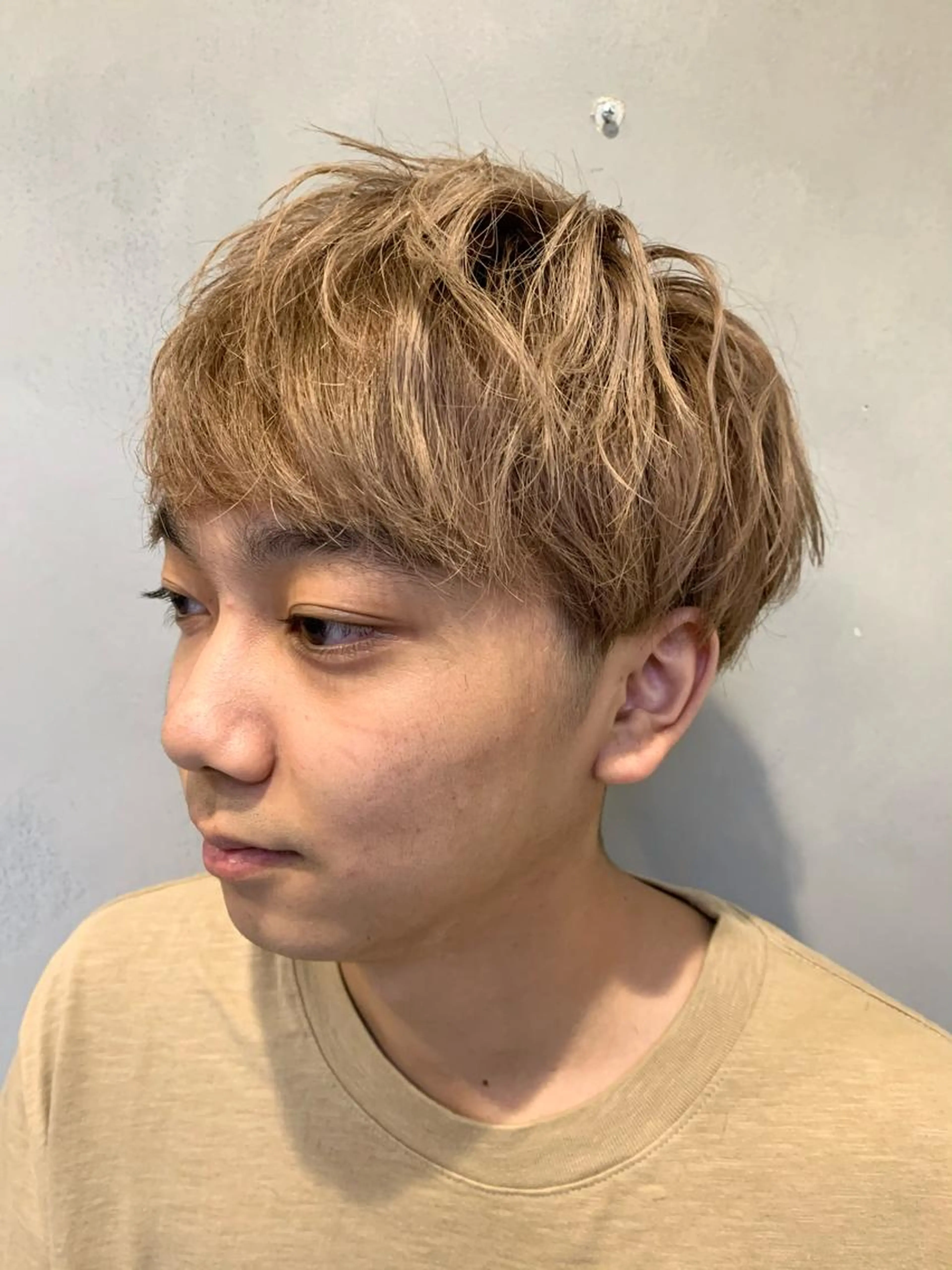 【男】のダブルカラー‼️ブリーチ＋オンカラー10,000円の写真